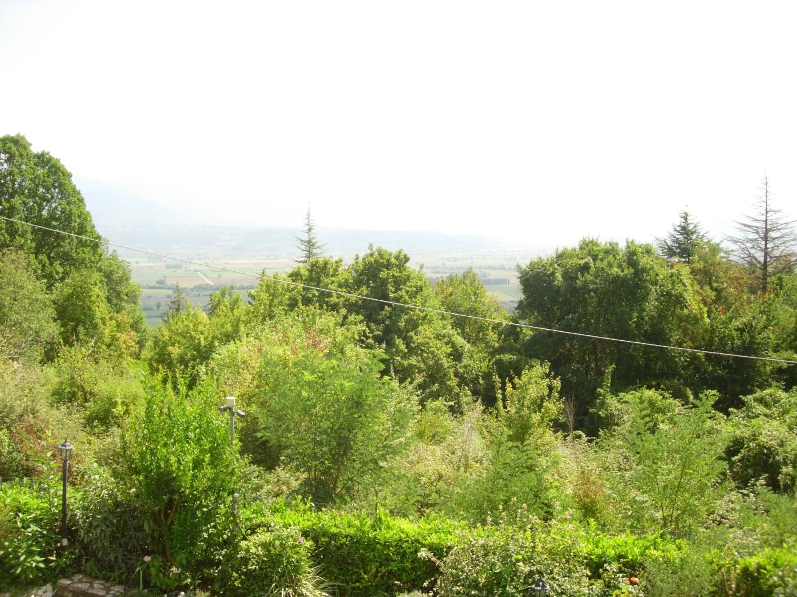 Garden view in B&B Il Cantico