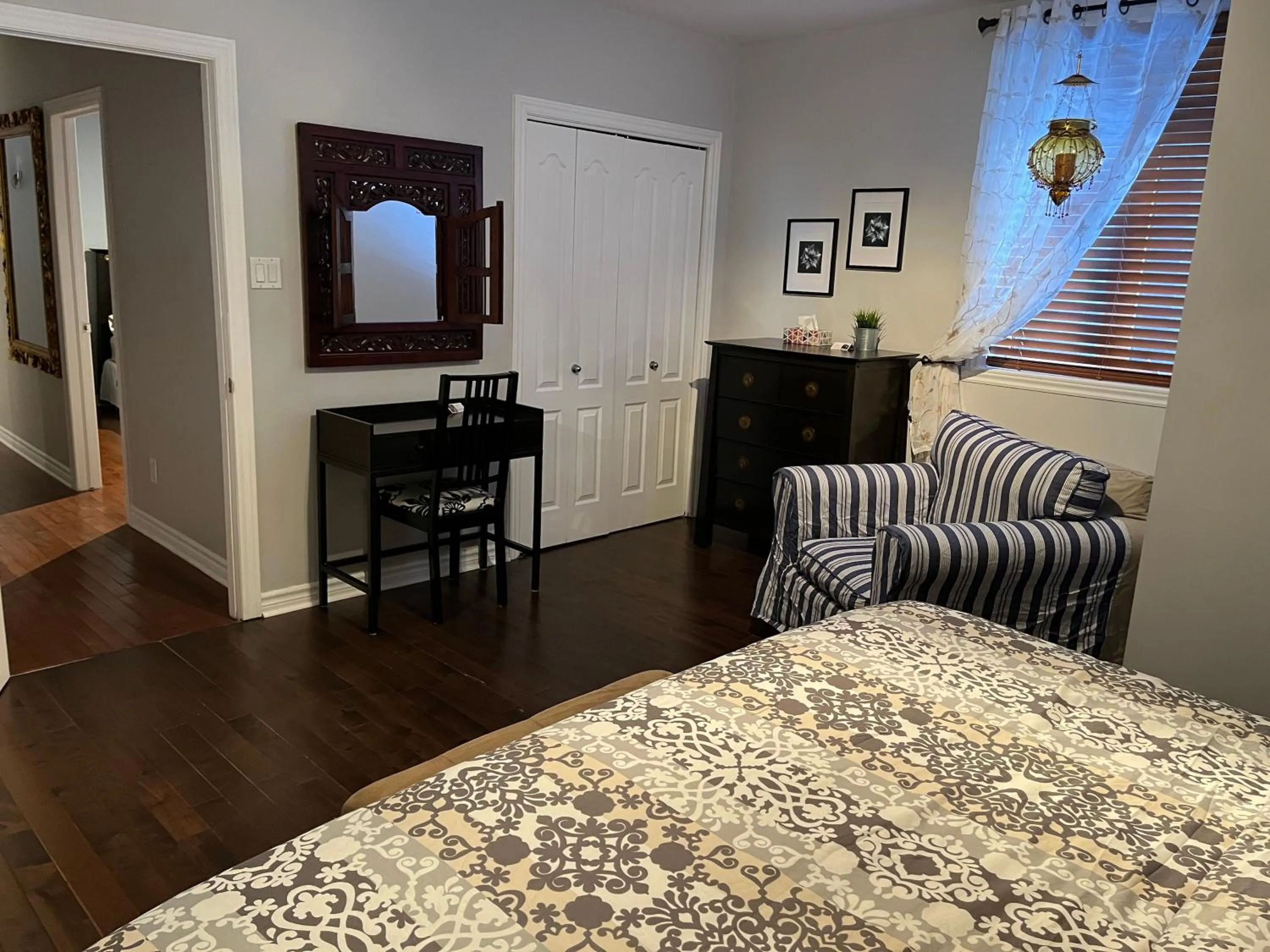 Bedroom, Bed in ApartHotelMontreal by Les Terrasses Saint Urbain 2225I2