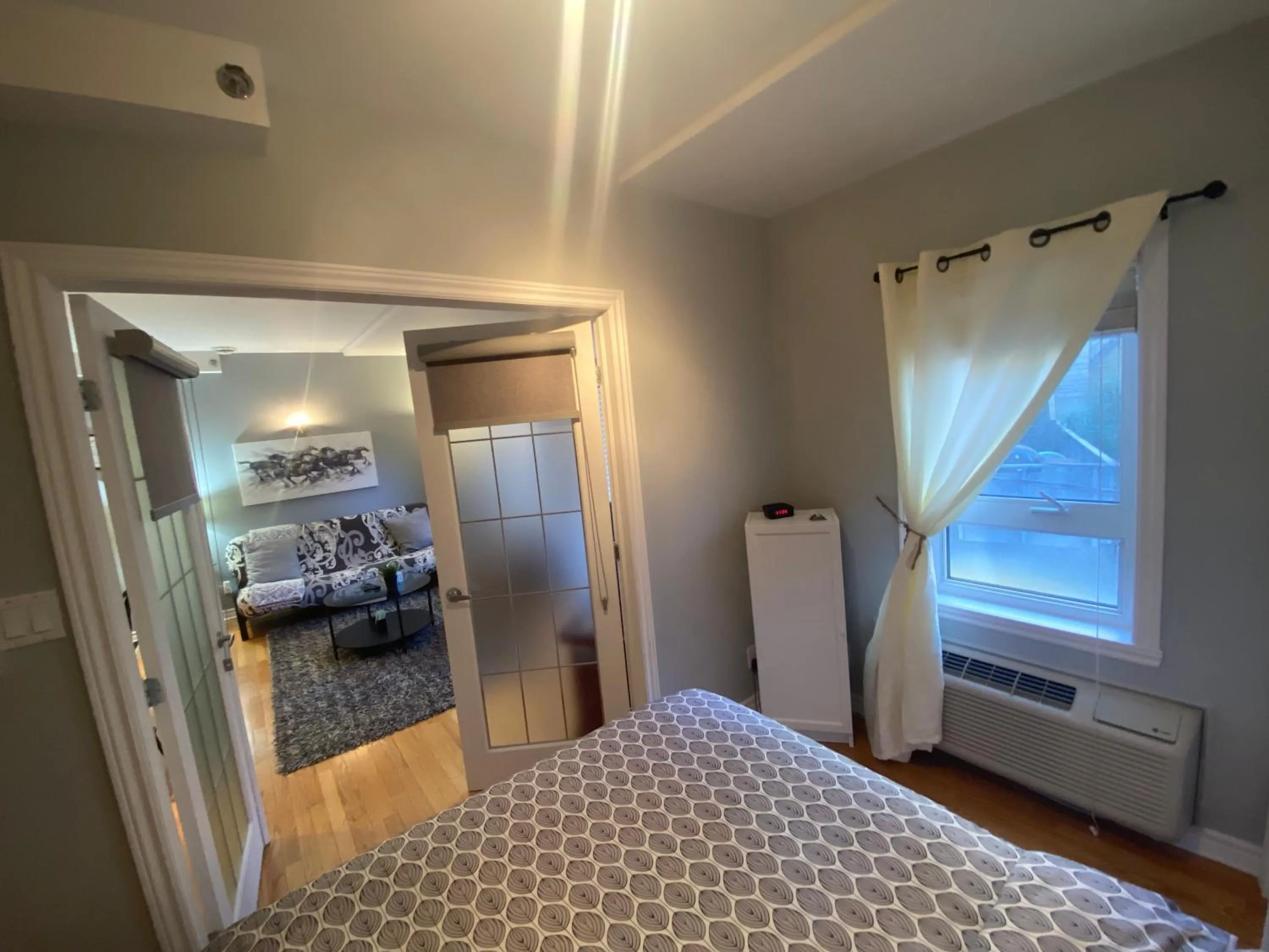 Bedroom, Bed in ApartHotelMontreal by Les Terrasses Saint Urbain 2225I2