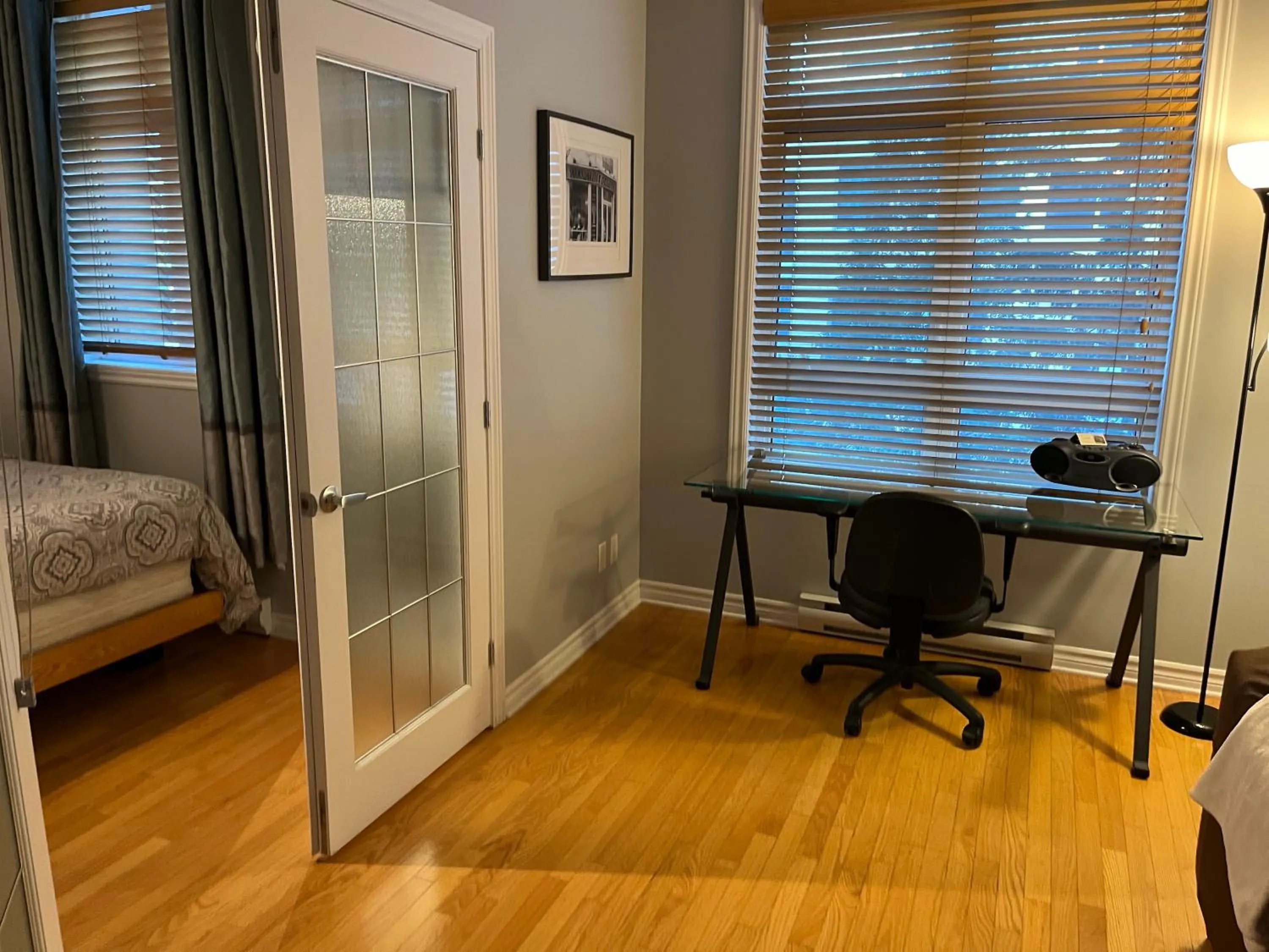 Living room in ApartHotelMontreal by Les Terrasses Saint Urbain 2225I2