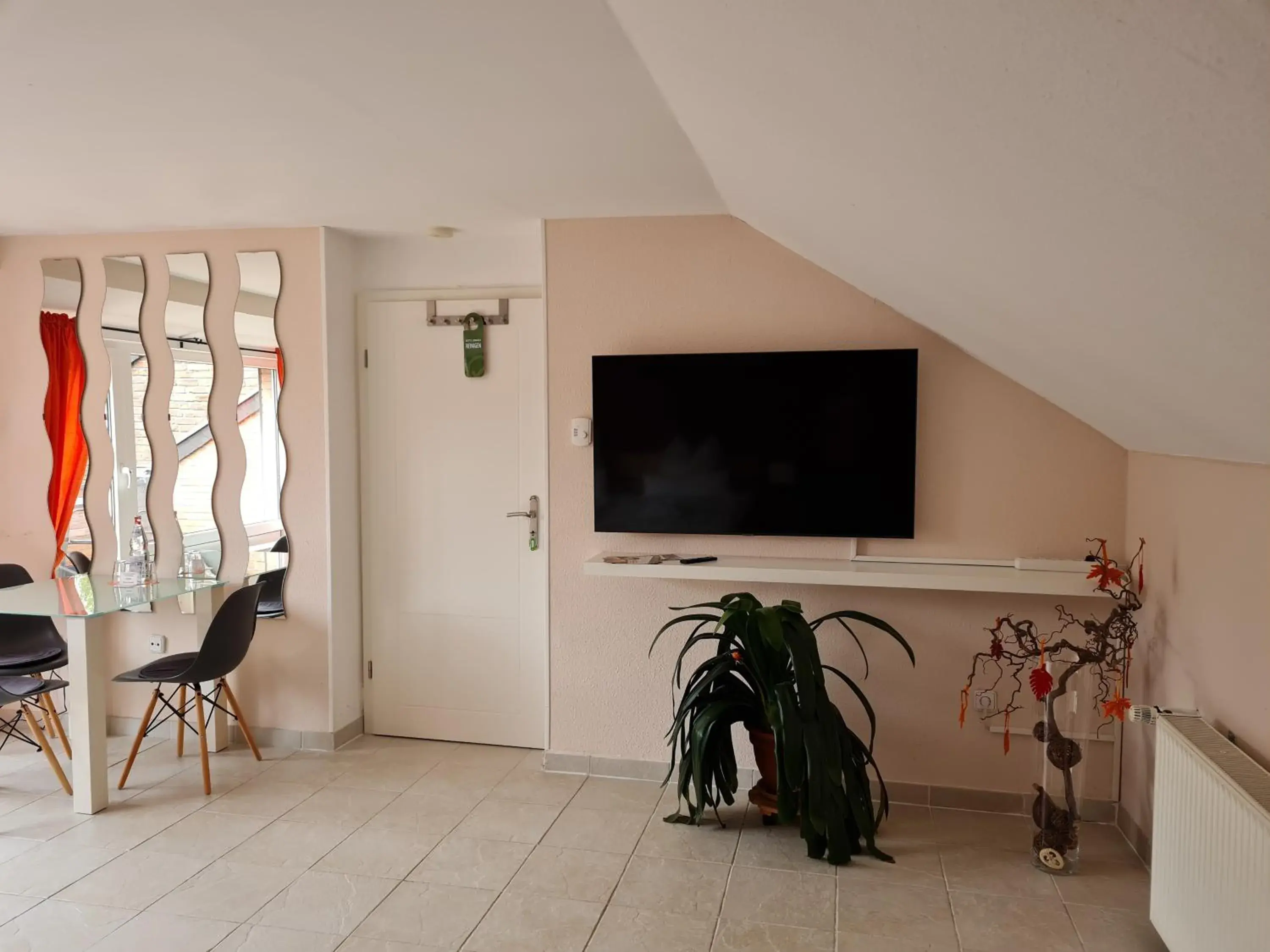 Double Room with Shared Bathroom and Balcony - single occupancy in Pension Wendler Double Room with Shared Bathroom and Balcony - single occupancy in Pension Wendler