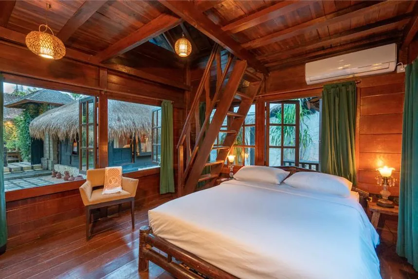 Photo of the whole room, Bed in The Corduroy Hotel