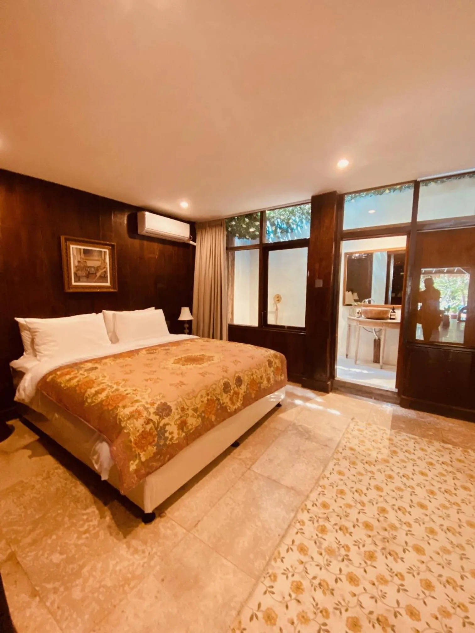 Bedroom, Bed in The Corduroy Hotel