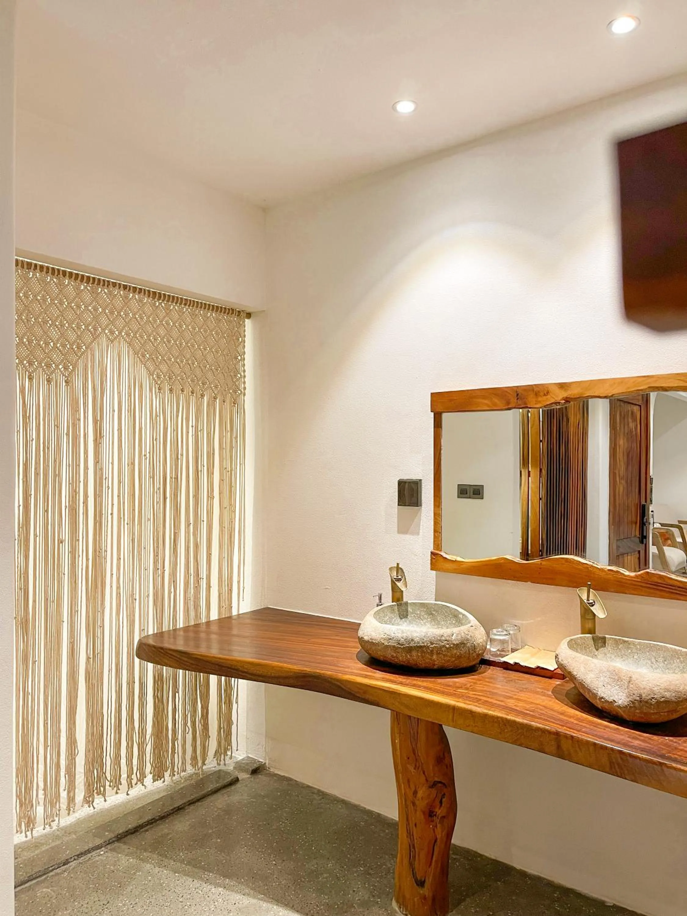 Bathroom in La Grotta Hotel - Phu Quoc Emerald Bay