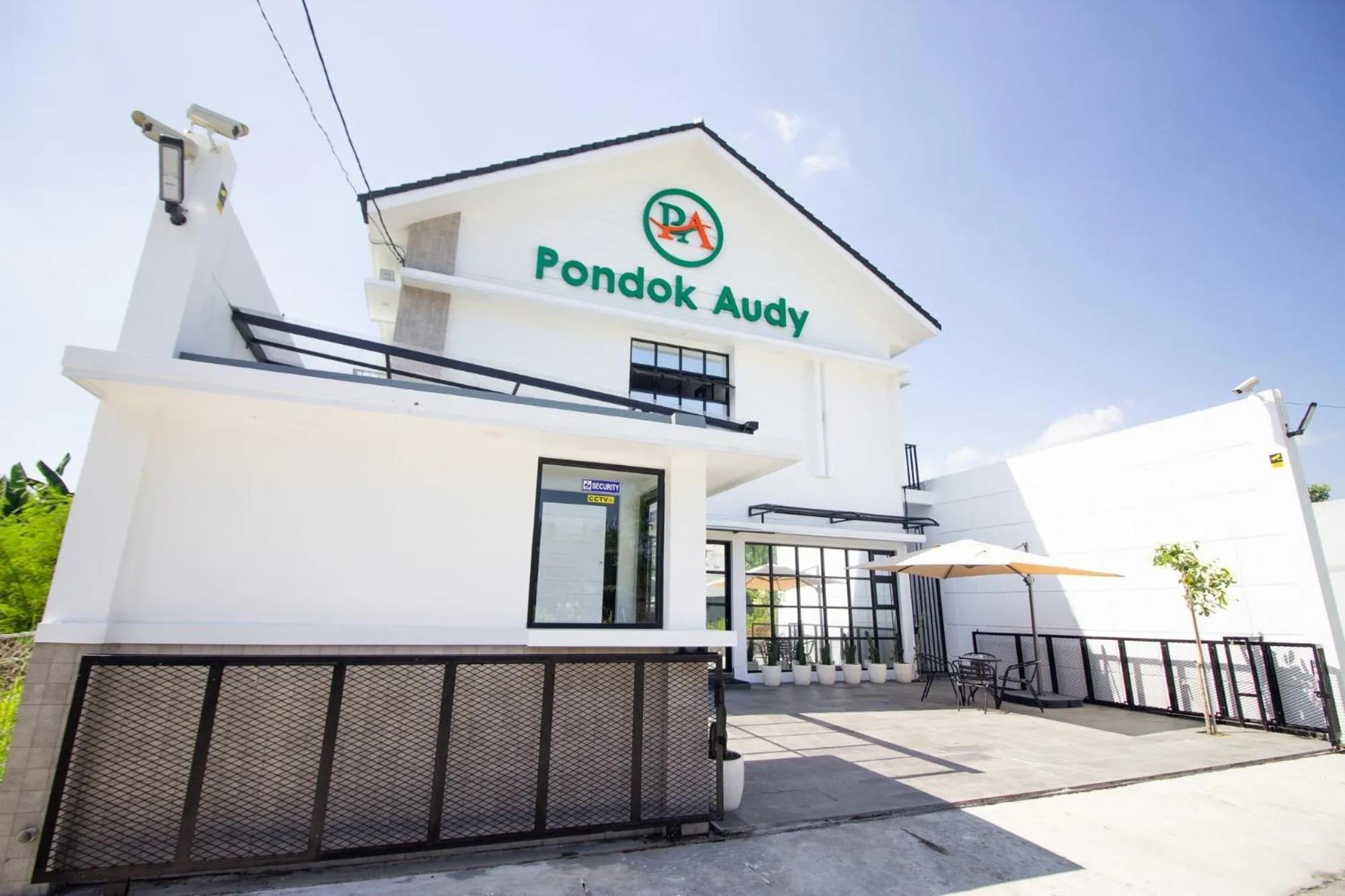 Property building in RedDoorz Plus near JCM Yogyakarta 2