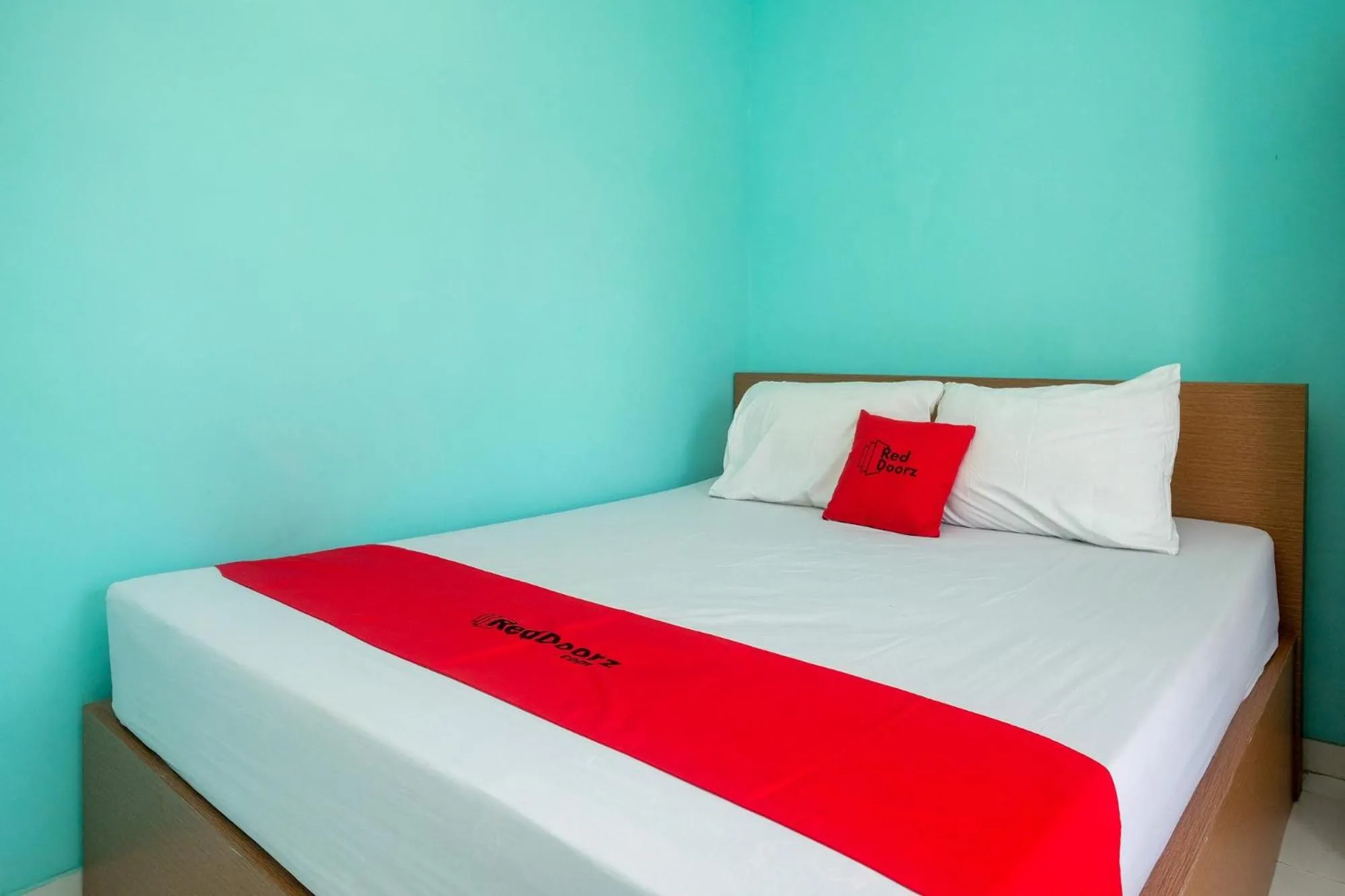 Bed in RedDoorz @ Jakal Atas KM 7