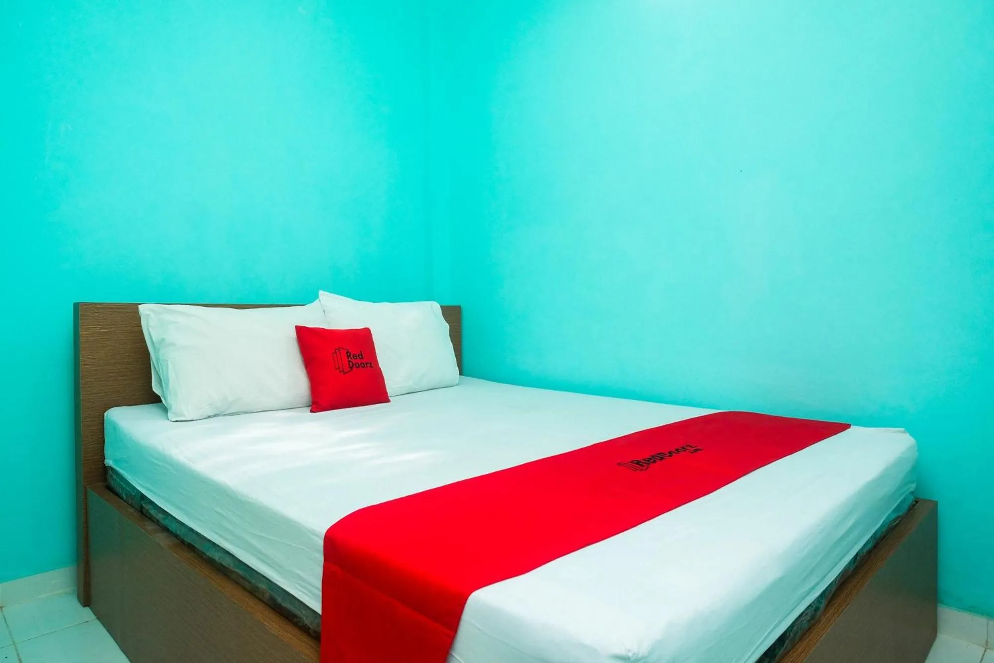 Bed in RedDoorz @ Jakal Atas KM 7