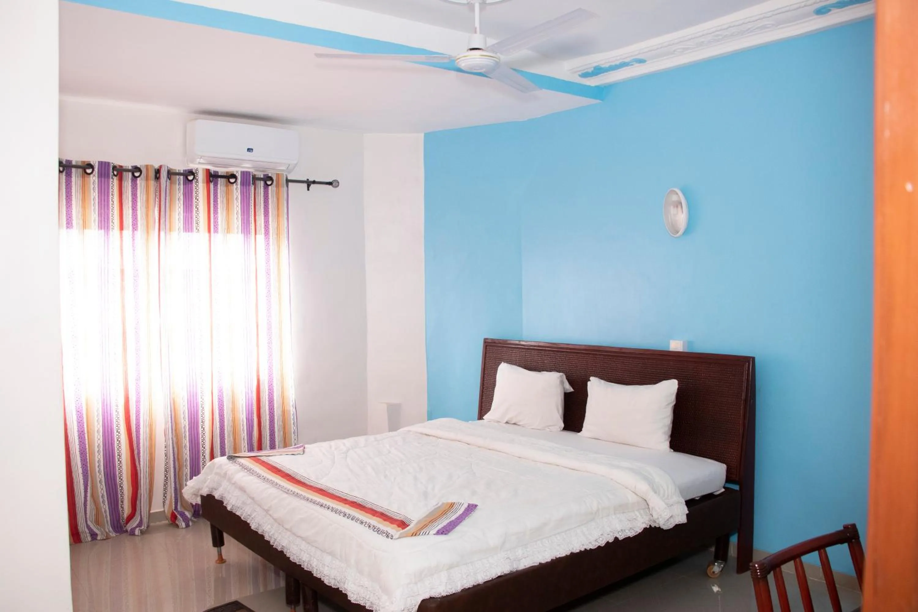 Bed in Alafia Hotel Ketou