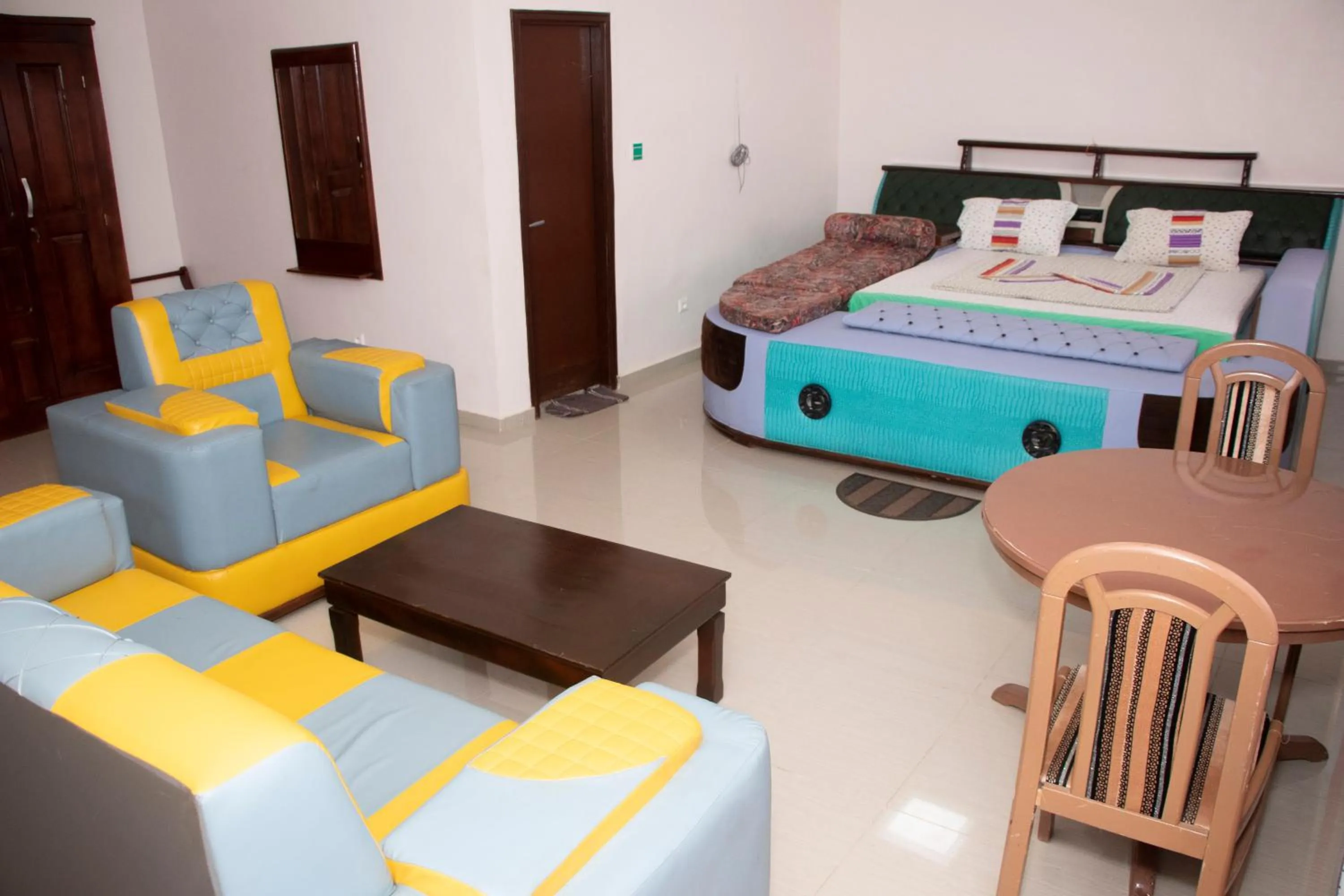 Bed in Alafia Hotel Ketou