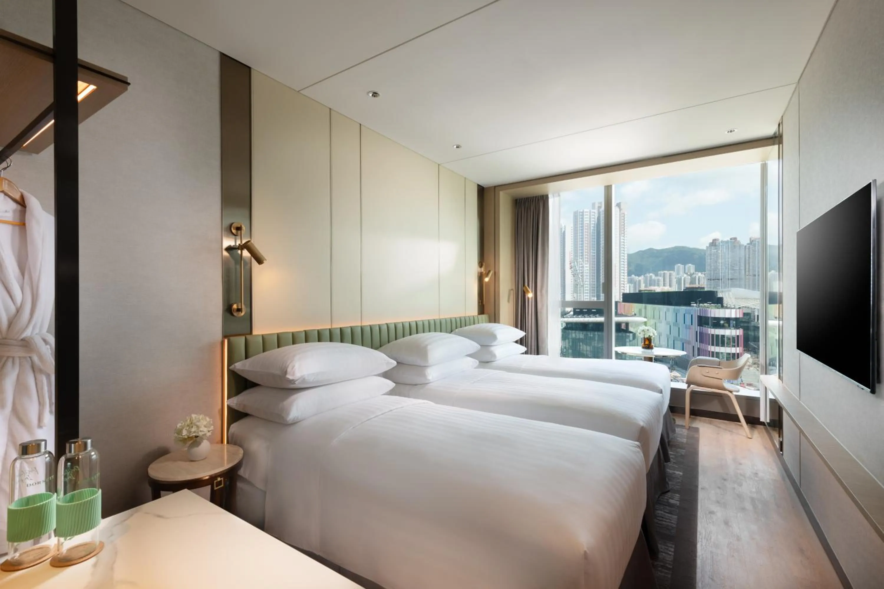 Bed in Dorsett Kai Tak