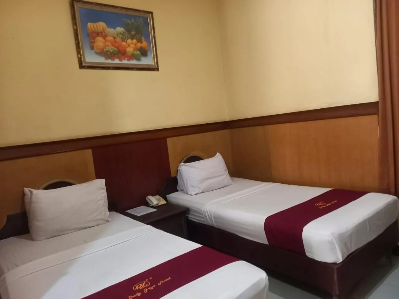 Bedroom, Bed in Urbanview Hotel Dedy Jaya Brebes