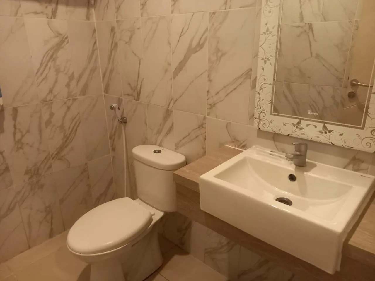 Bathroom in Urbanview Hotel Dedy Jaya Brebes