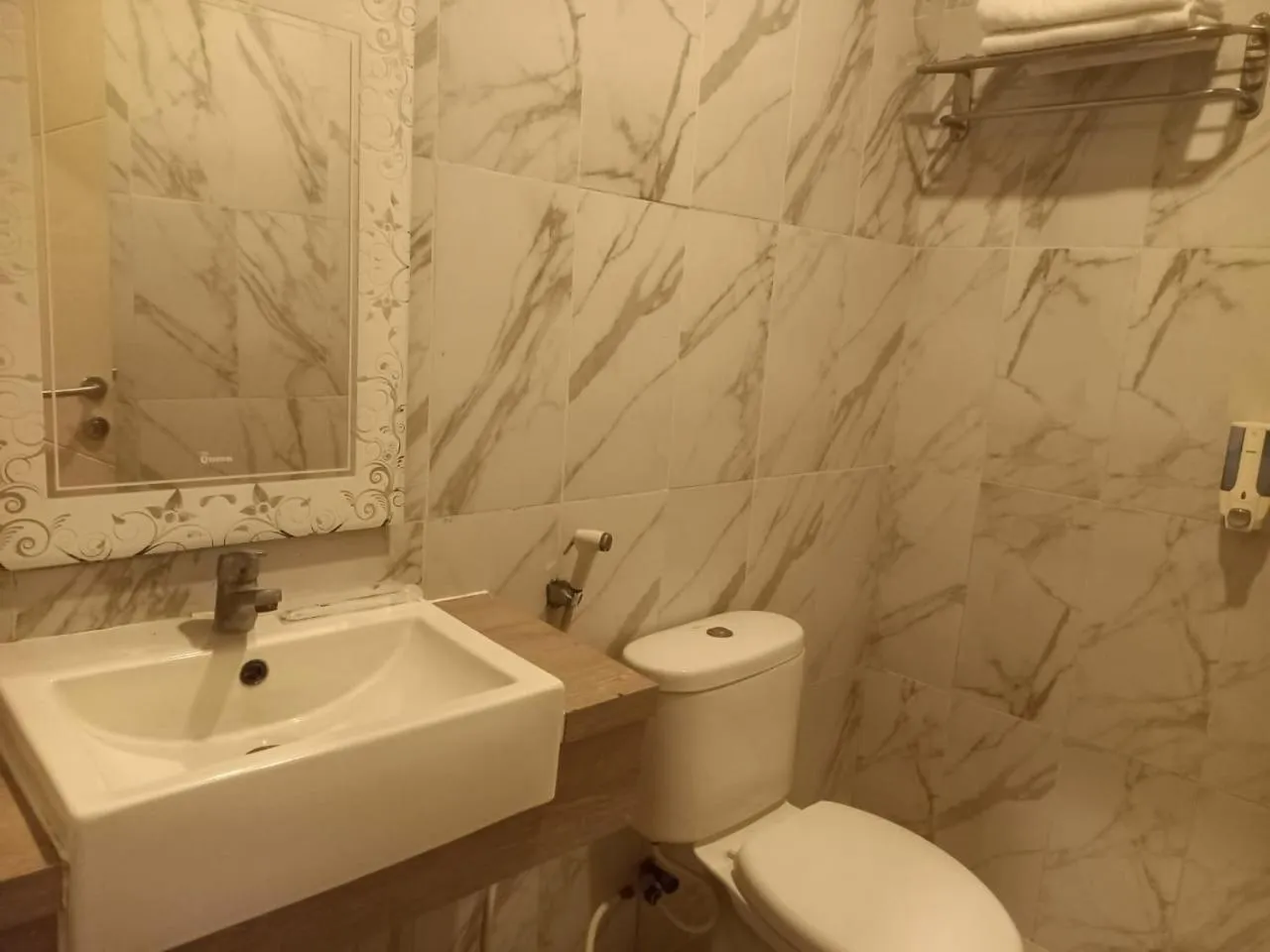 Bathroom in Urbanview Hotel Dedy Jaya Brebes