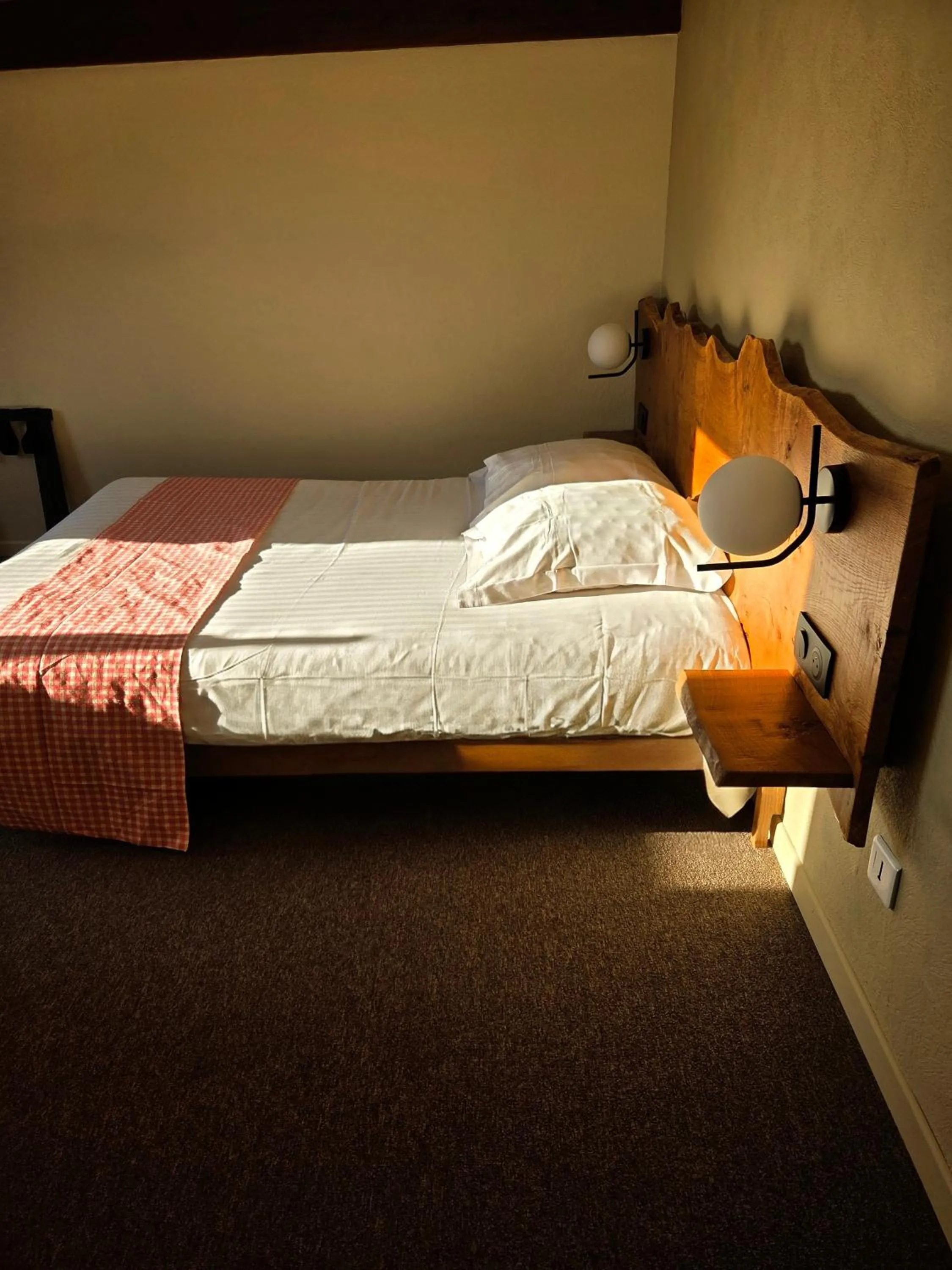 Bed in Hotel le Chasseur