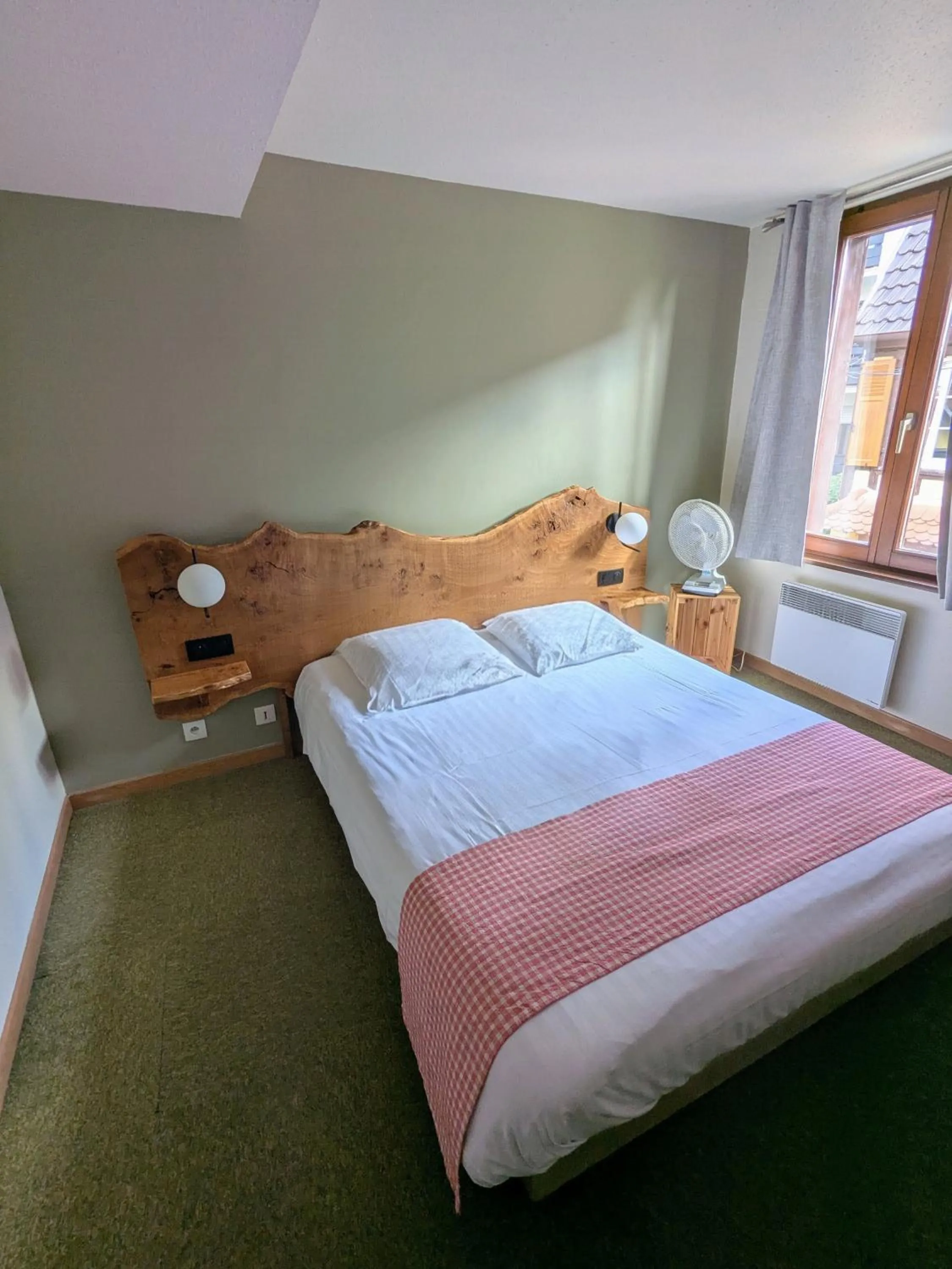 Bed in Hotel le Chasseur