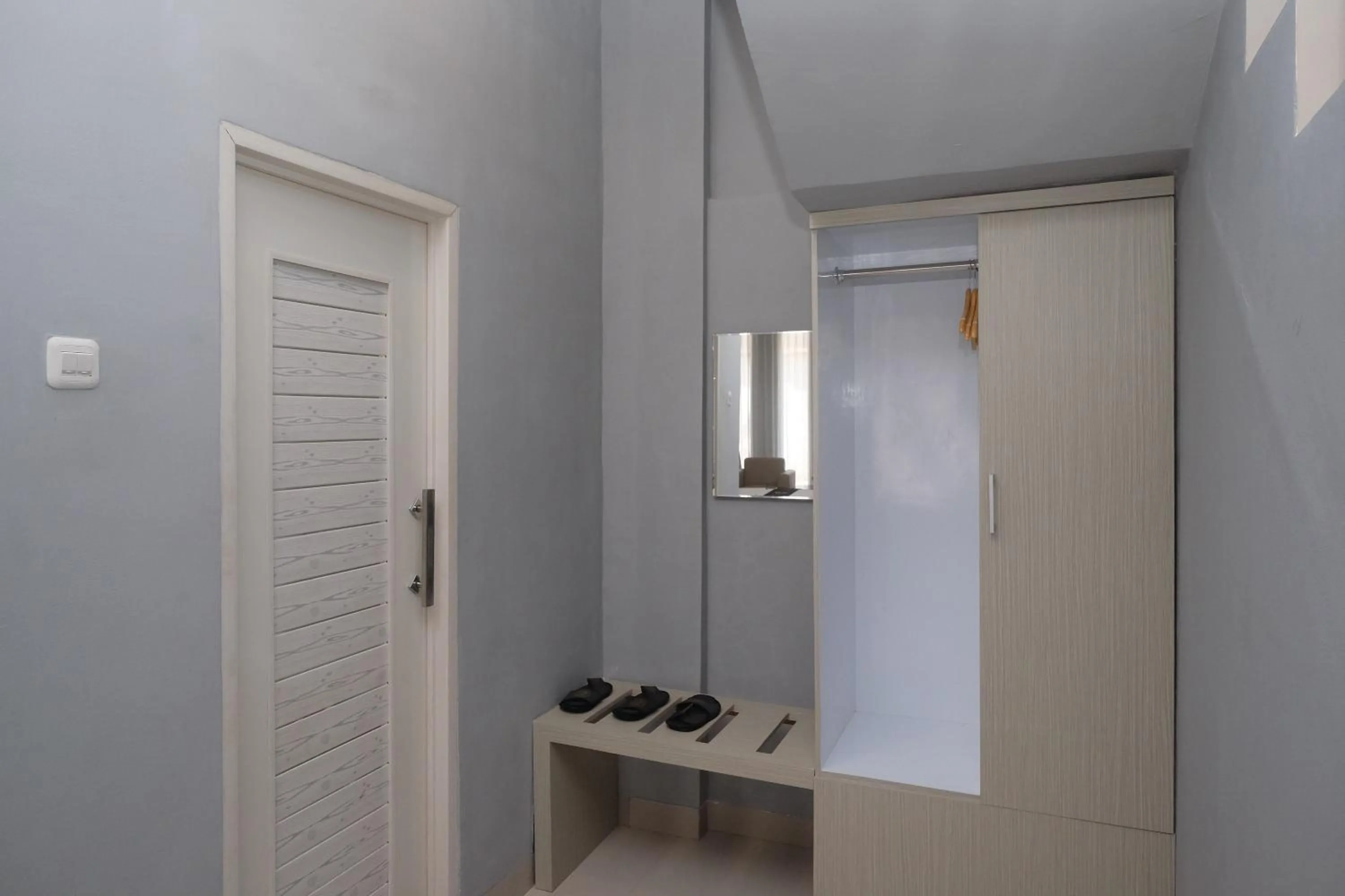 Area and facilities in Urbanview Hotel DJ Inn Tegal