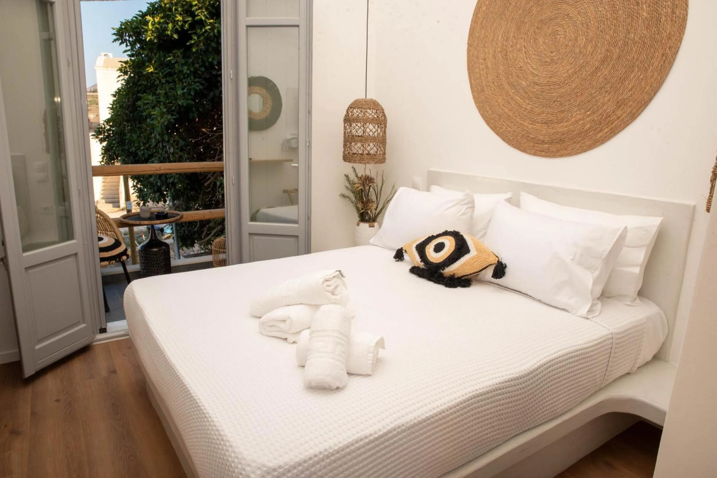 Bedroom, Bed in Aidani Luxurious Rooms