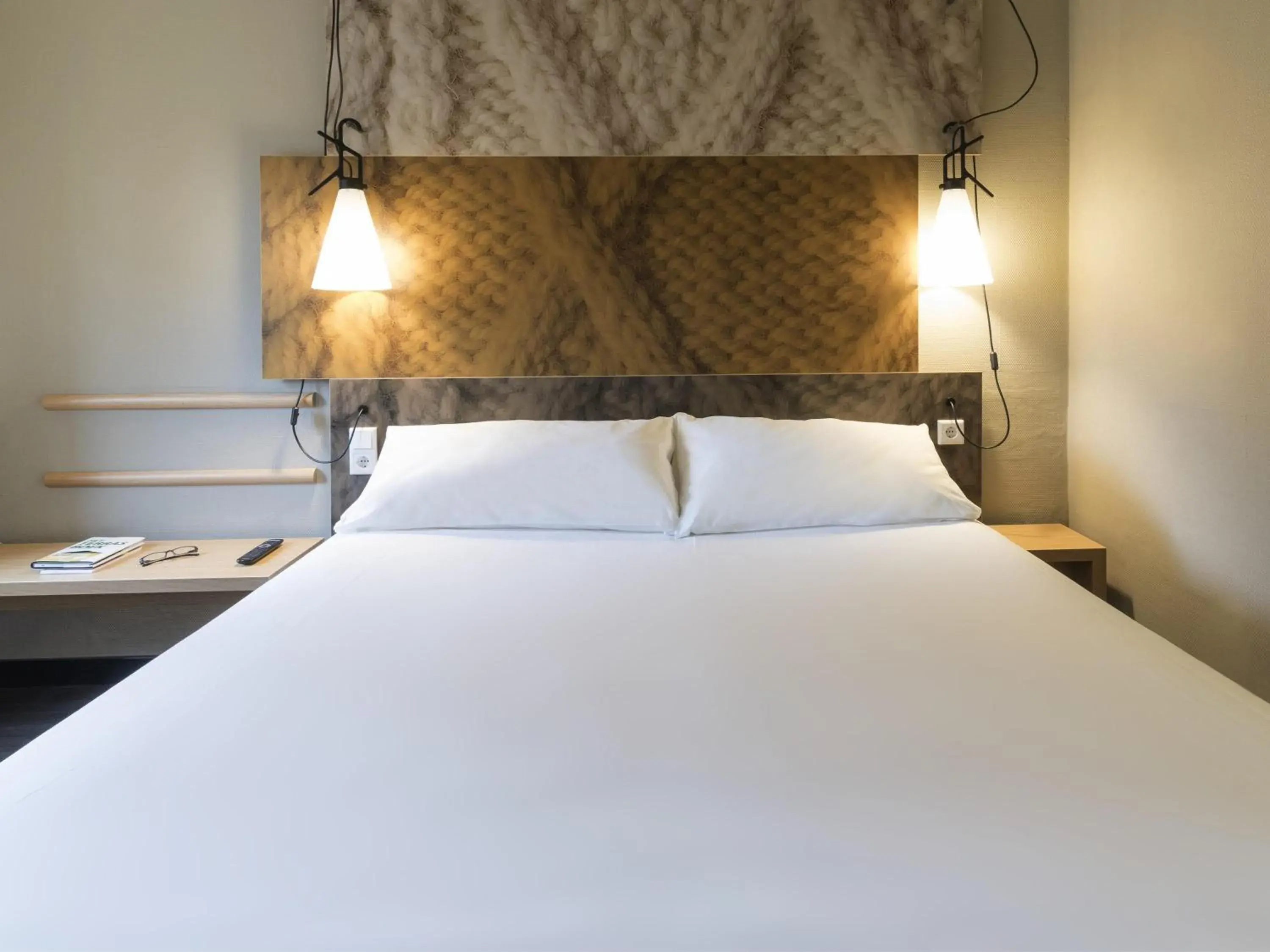 Bedroom, Bed in ibis Tilburg Bedroom, Bed in ibis Tilburg