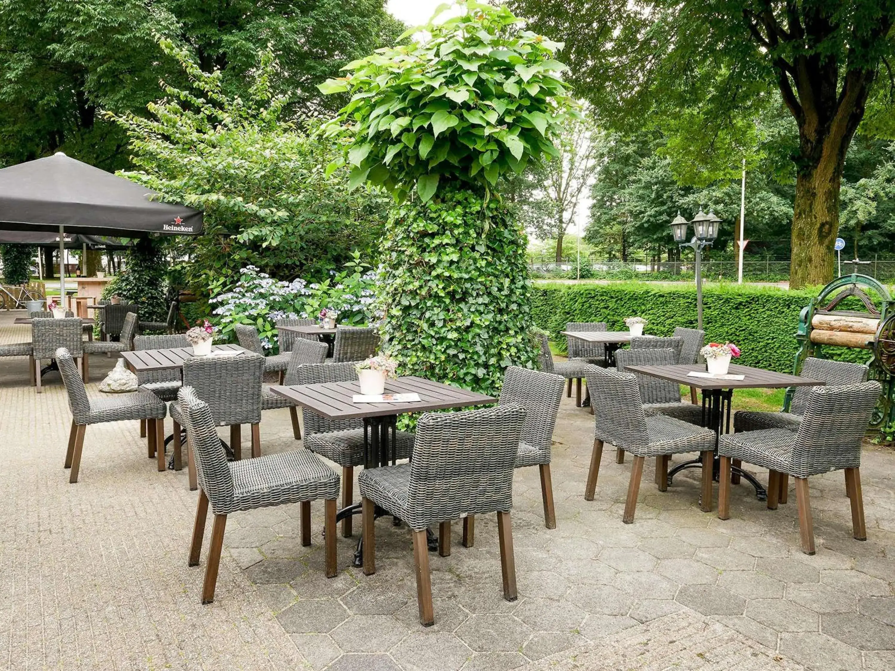 Restaurant/places to eat in ibis Tilburg Restaurant/places to eat in ibis Tilburg