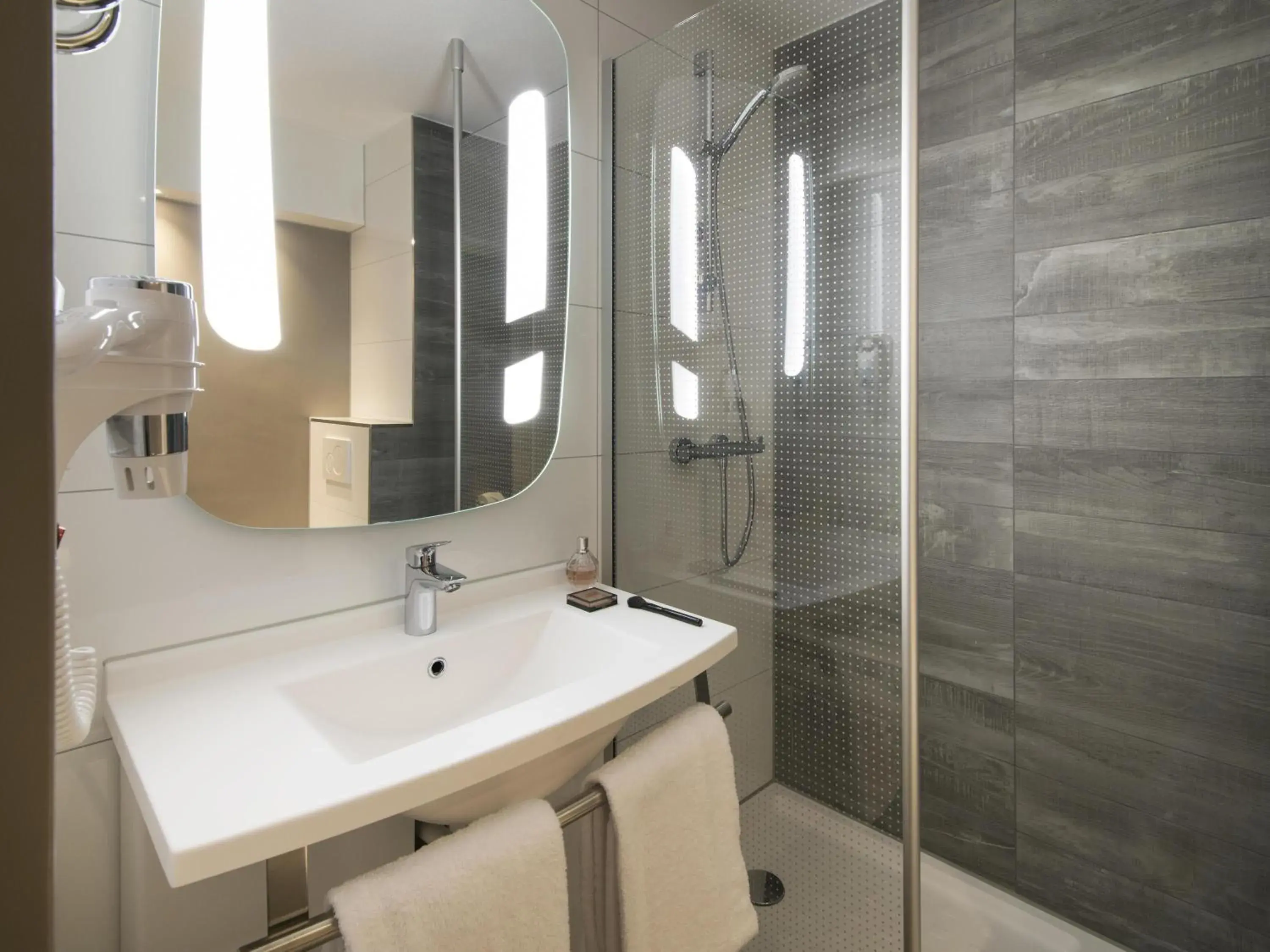 Property building in ibis Tilburg Property building in ibis Tilburg