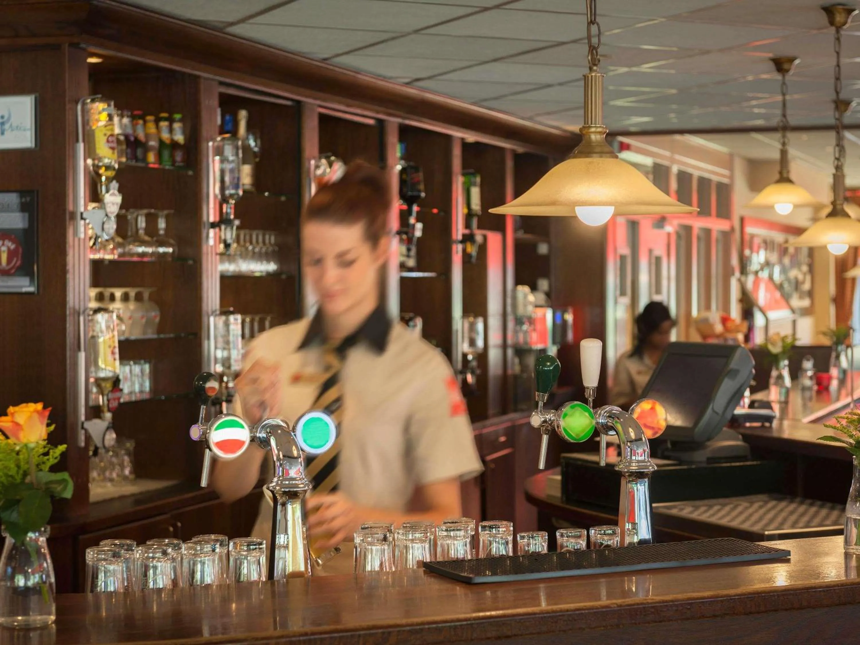 Lounge or bar in ibis Tilburg