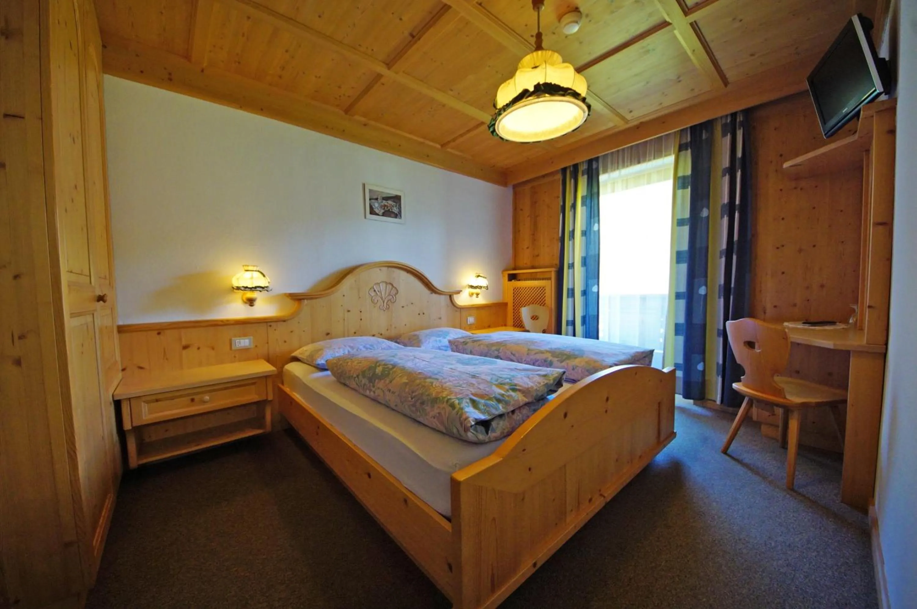 Photo of the whole room in Pension Arnica B&B