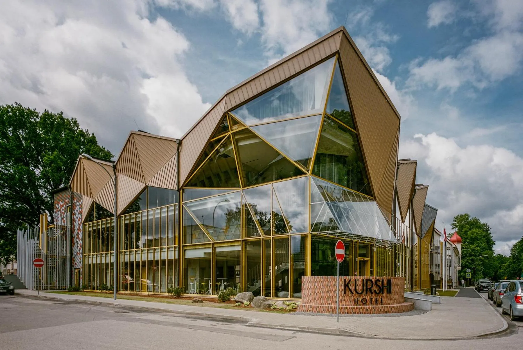 Facade/entrance in Kurshi Hotel & Spa