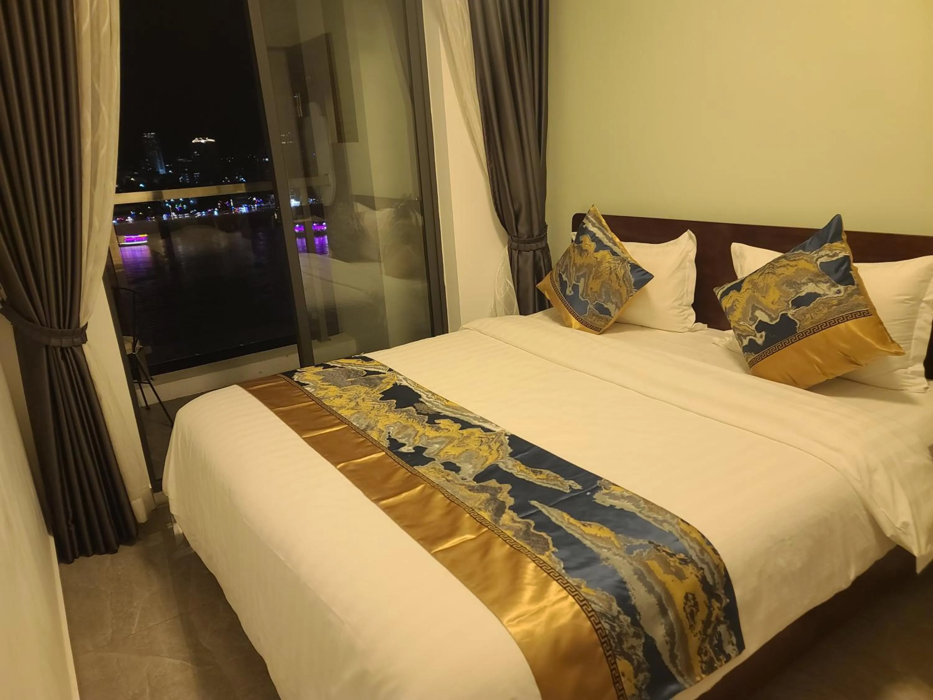 Bedroom, Bed in M9 Kirirom Hotel