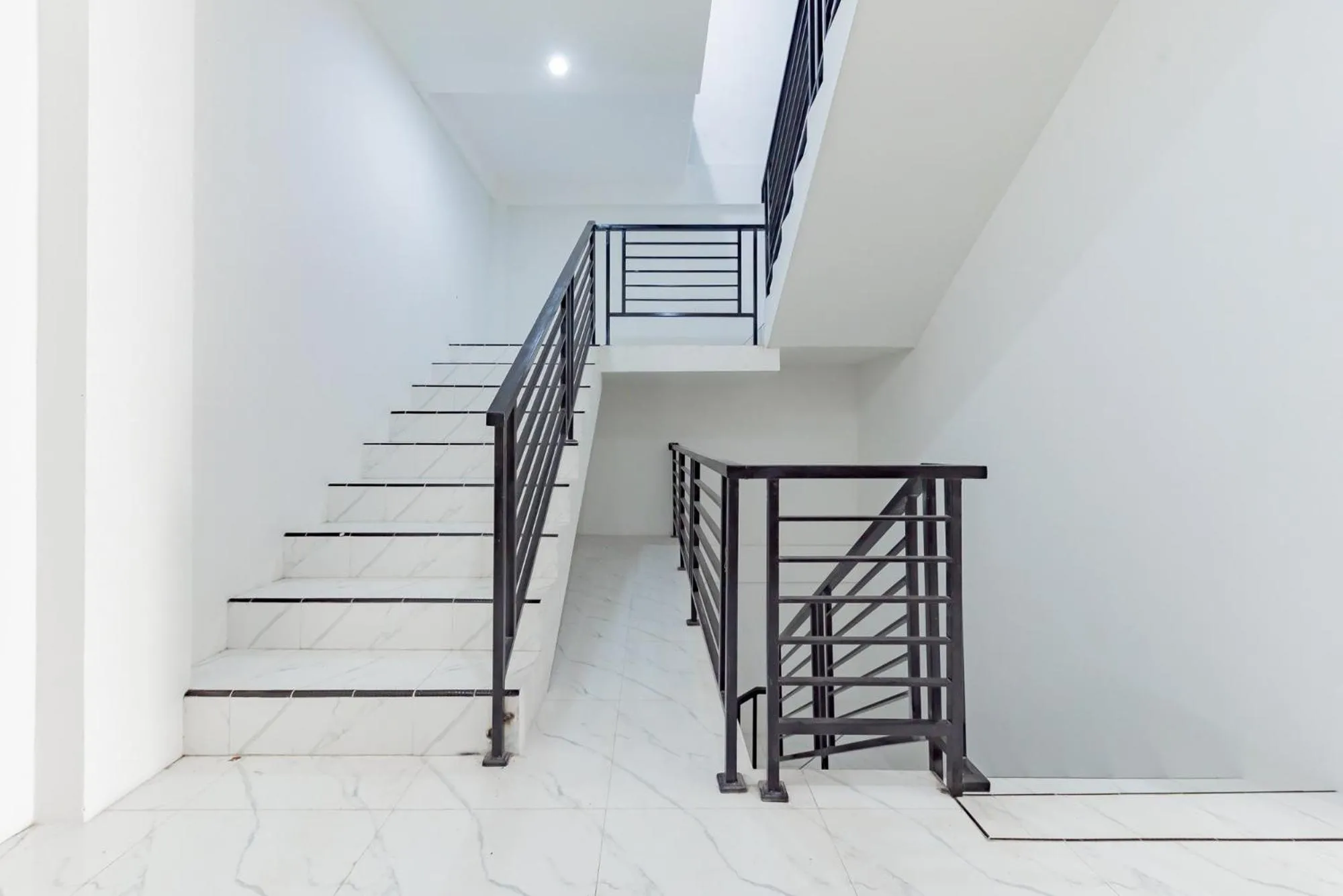 Property building in Urbanview Hotel La De Grizz Syariah Sampit by RedDoorz