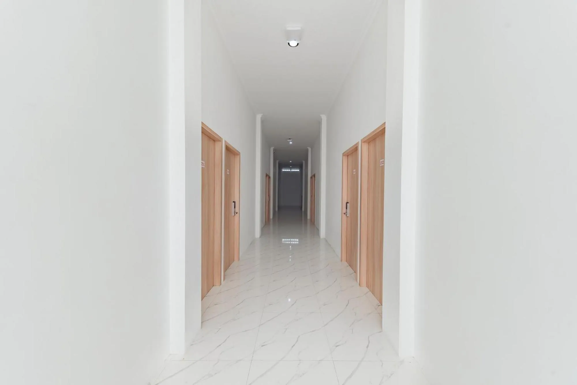 Property building in Urbanview Hotel La De Grizz Syariah Sampit by RedDoorz
