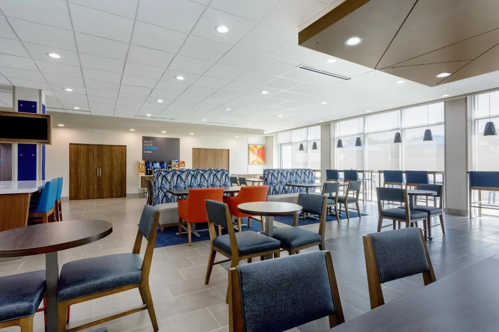 Breakfast in Holiday Inn Express & Suites Tampa Stadium - Airport Area by IHG