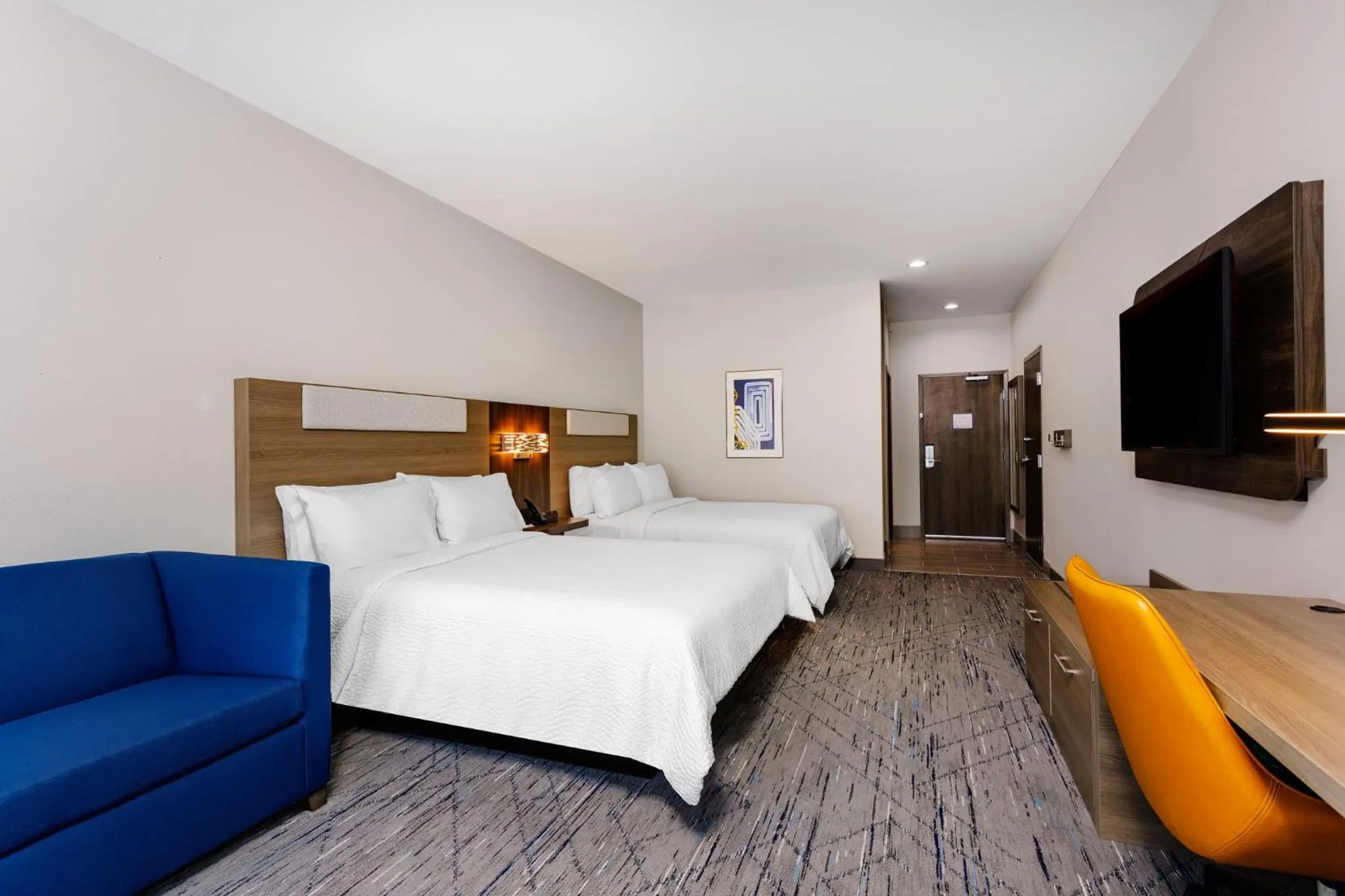 Photo of the whole room, Bed in Holiday Inn Express & Suites Tampa Stadium - Airport Area by IHG