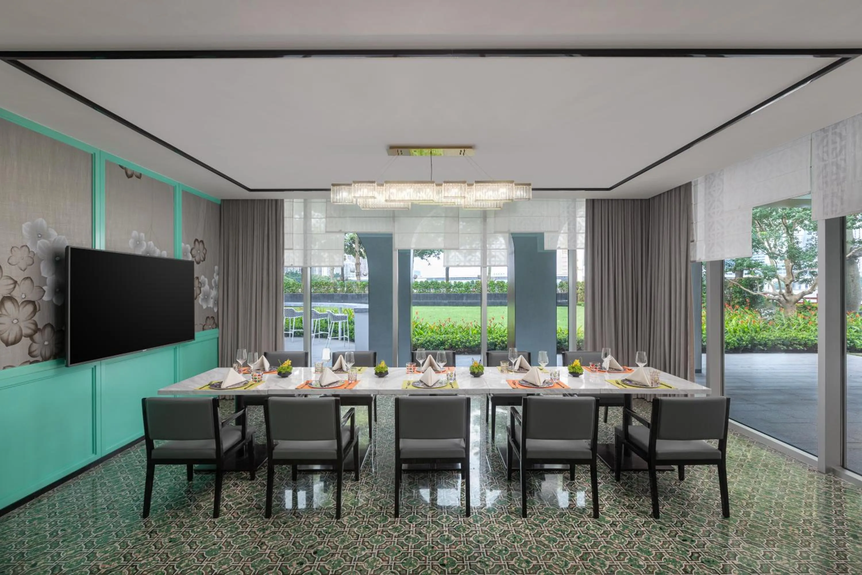 Restaurant/places to eat in Hotel Indigo Guangzhou Haixinsha by IHG