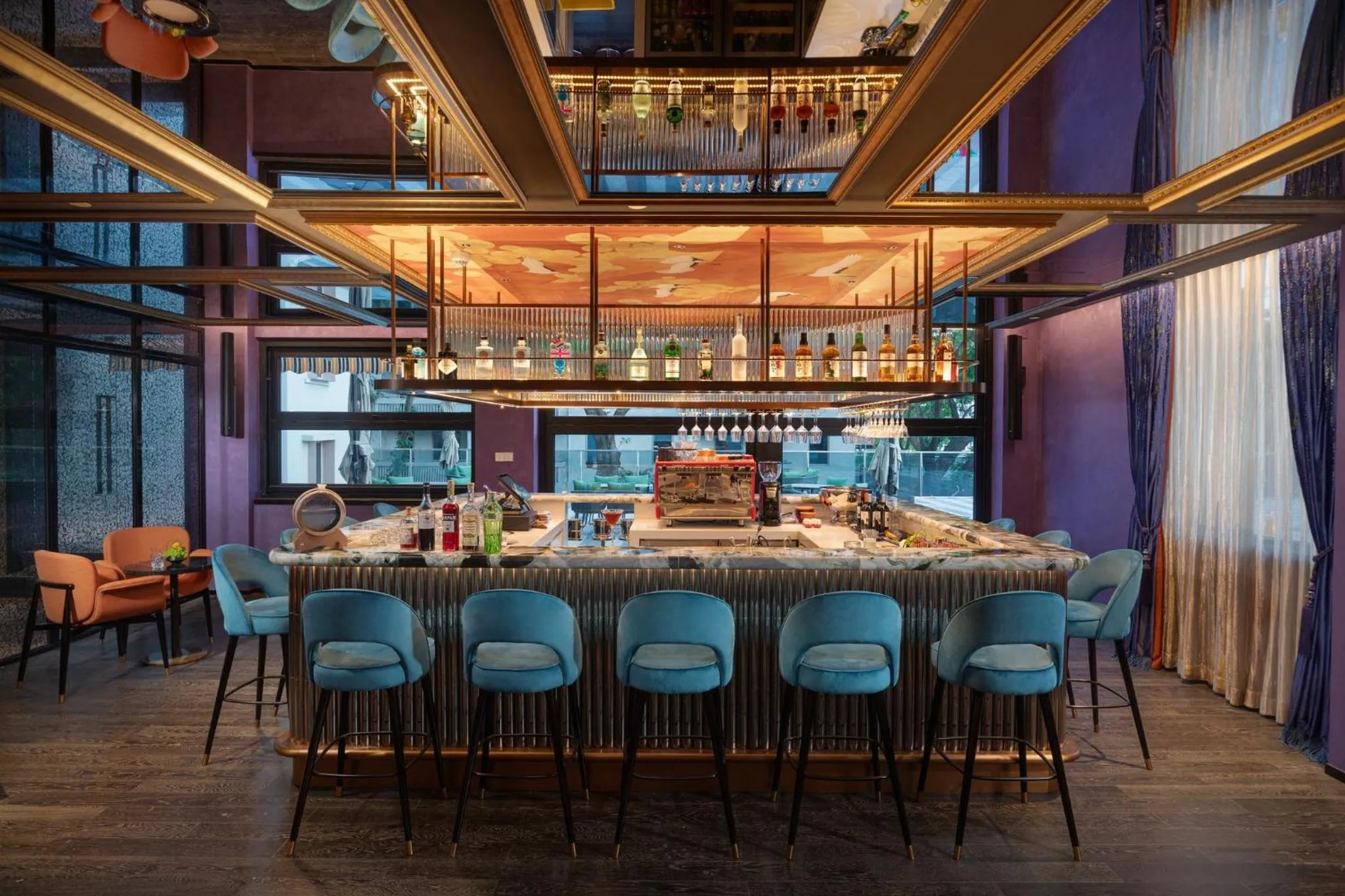 Lounge or bar in Hotel Indigo Guangzhou Haixinsha by IHG