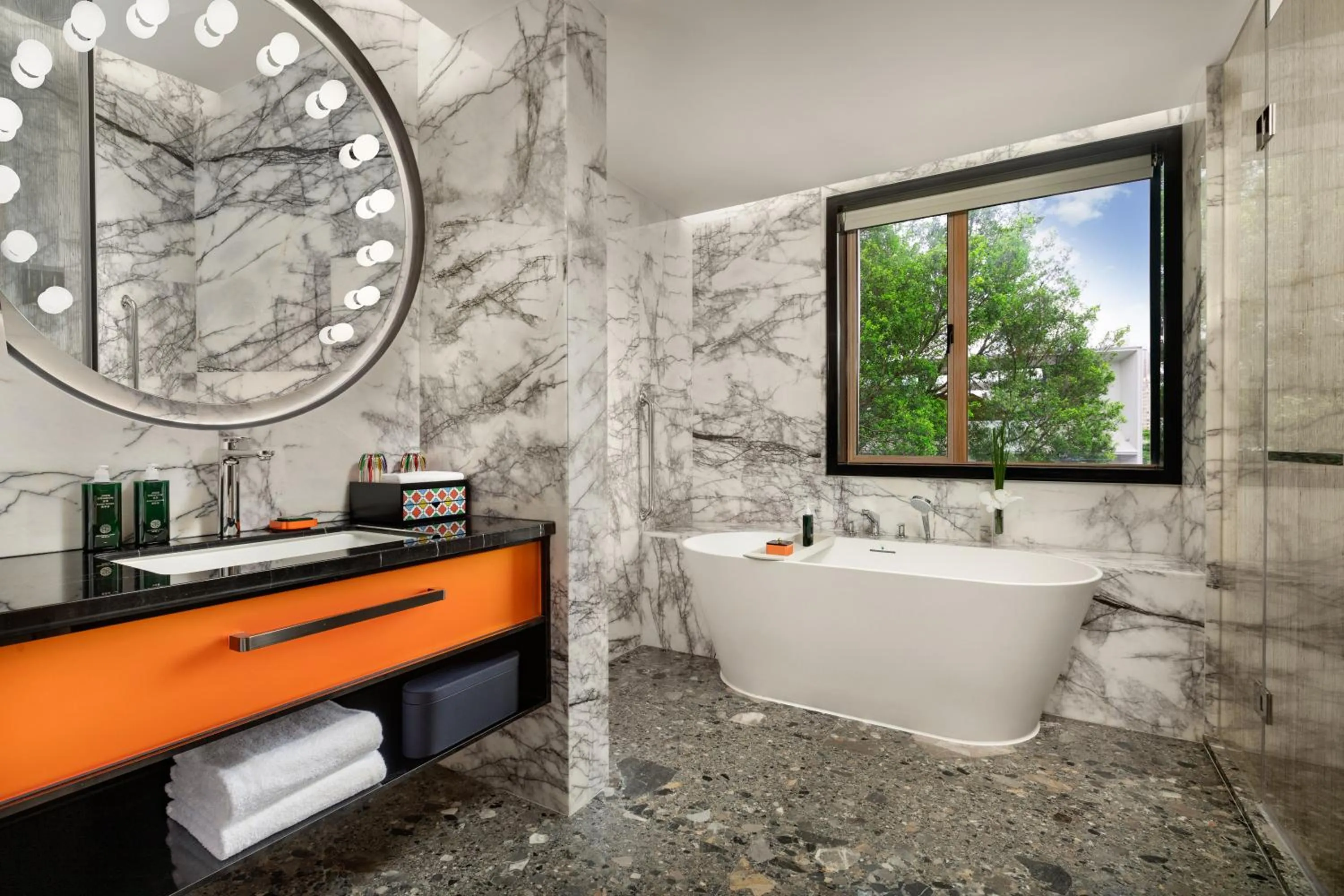 Bathroom in Hotel Indigo Guangzhou Haixinsha by IHG