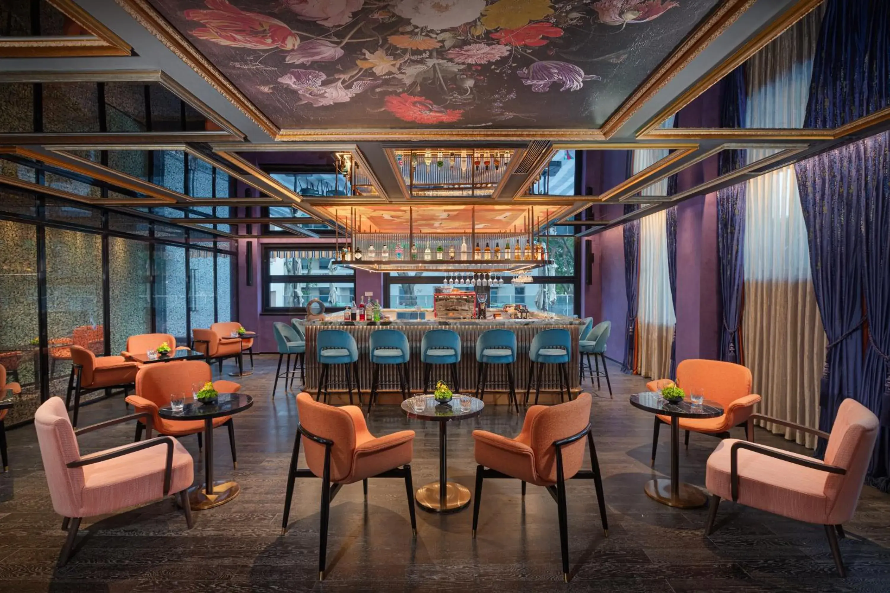 Restaurant/places to eat in Hotel Indigo Guangzhou Haixinsha by IHG Restaurant/places to eat in Hotel Indigo Guangzhou Haixinsha by IHG