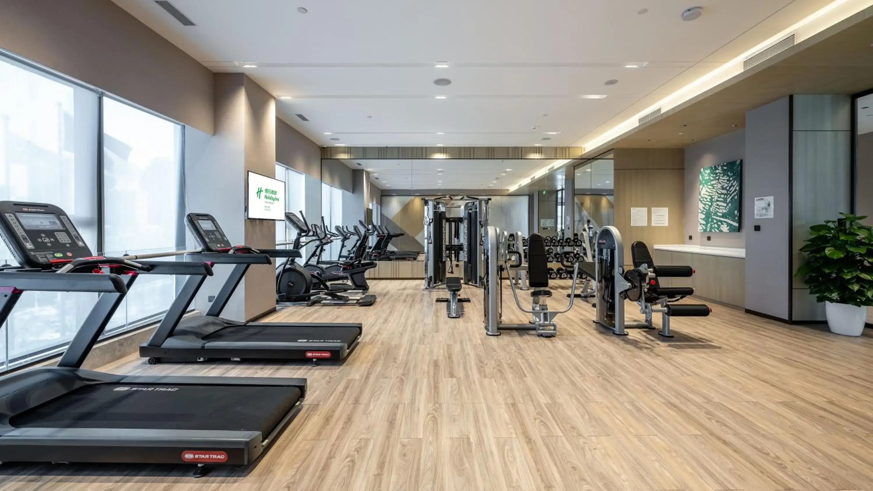 Fitness centre/facilities in Holiday Inn Xi'an East by IHG Fitness centre/facilities in Holiday Inn Xi'an East by IHG