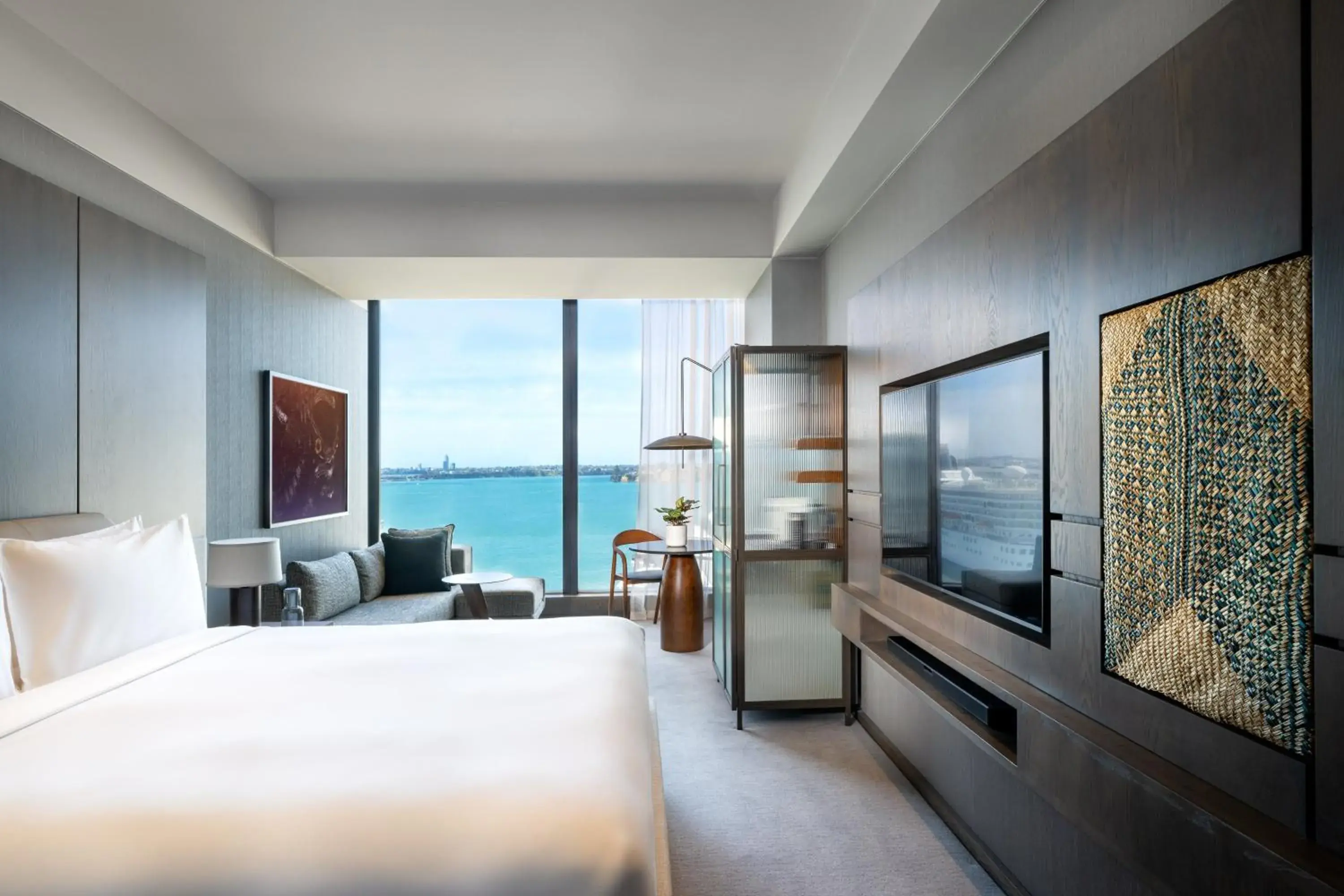 Classic King Room with Harbor View - Club Lounge Access in InterContinental Auckland by IHG Classic King Room with Harbor View - Club Lounge Access in InterContinental Auckland by IHG