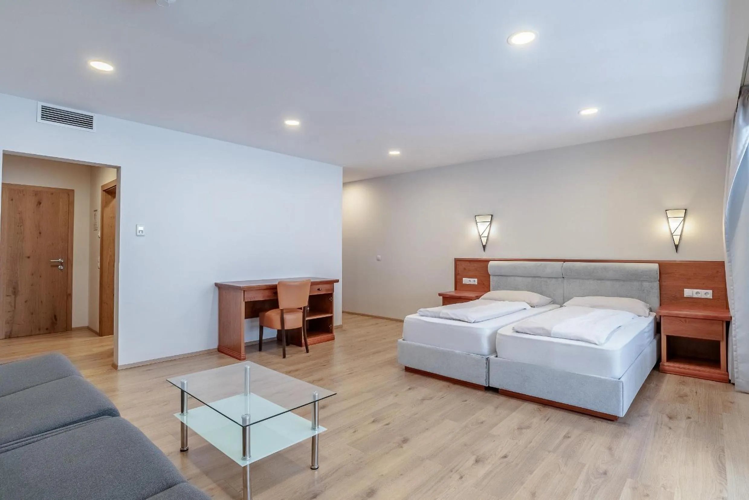 Photo of the whole room, Bed in Hotel Victoriya