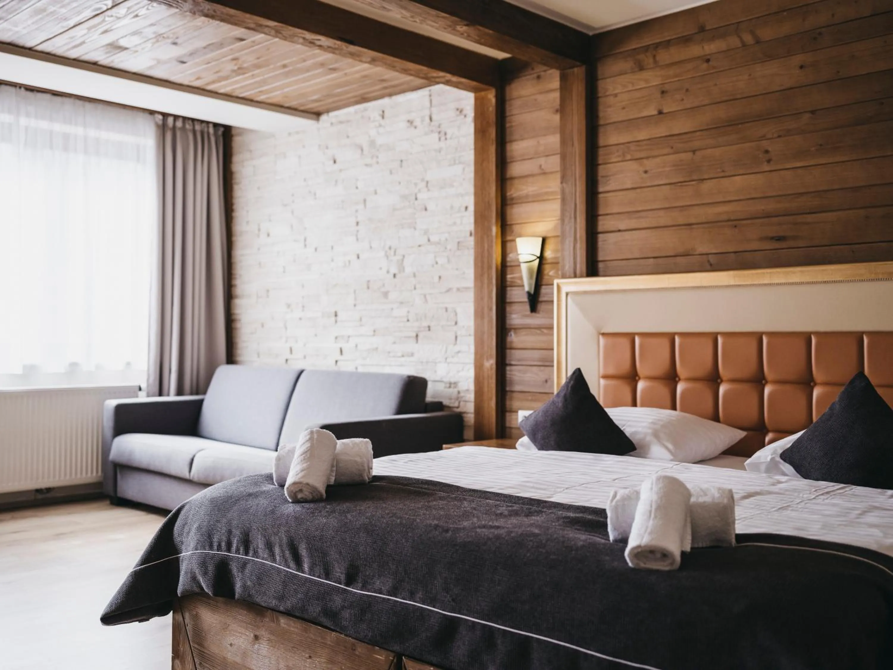 Photo of the whole room in Hotel Victoria by VAYA