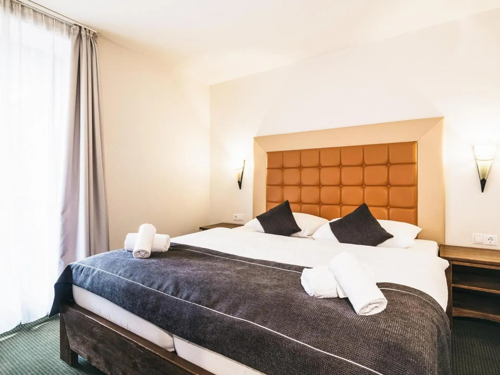 Economy Double or Twin Room in Hotel Victoriya Economy Double or Twin Room in Hotel Victoriya
