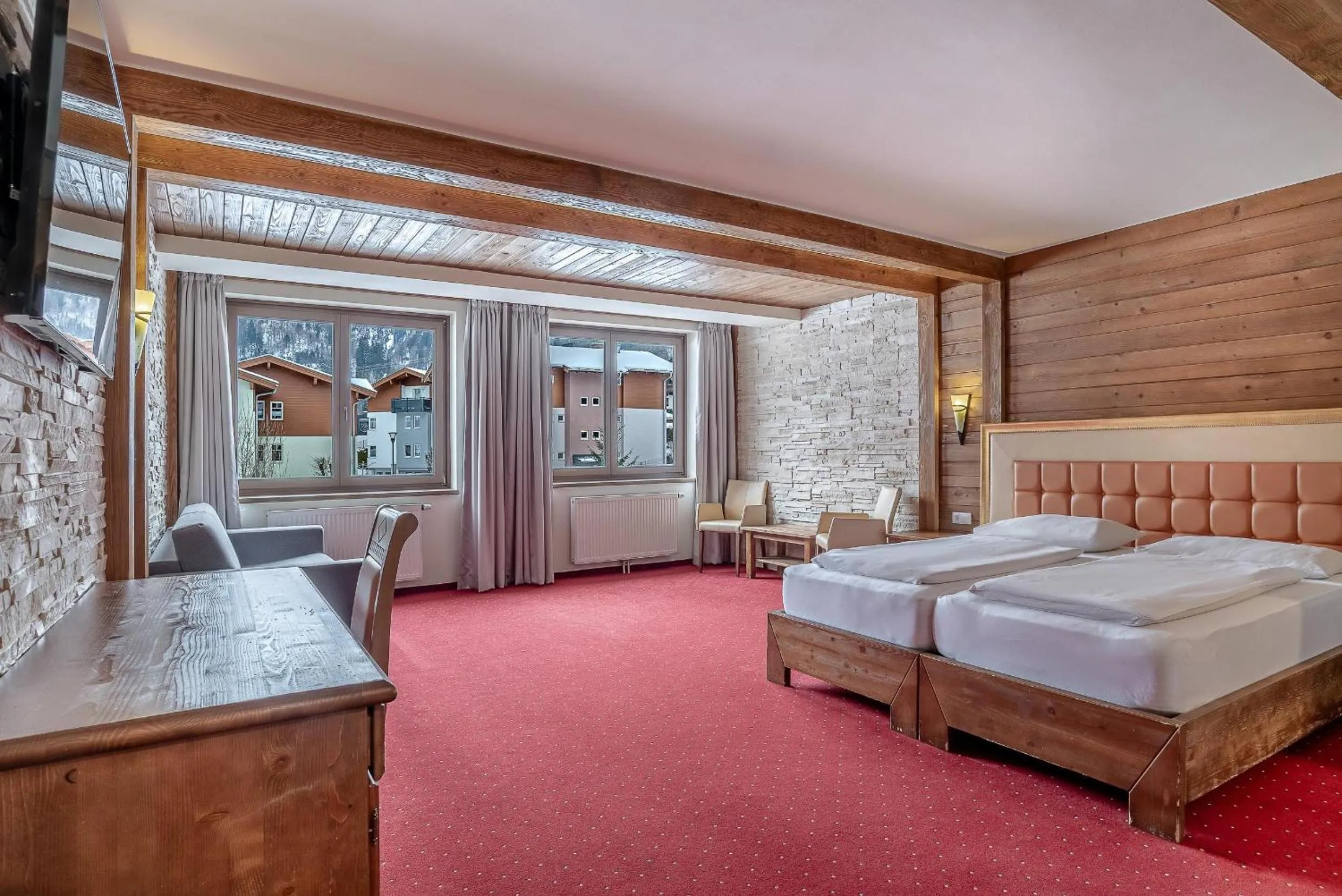 Photo of the whole room, Bed in Hotel Victoriya