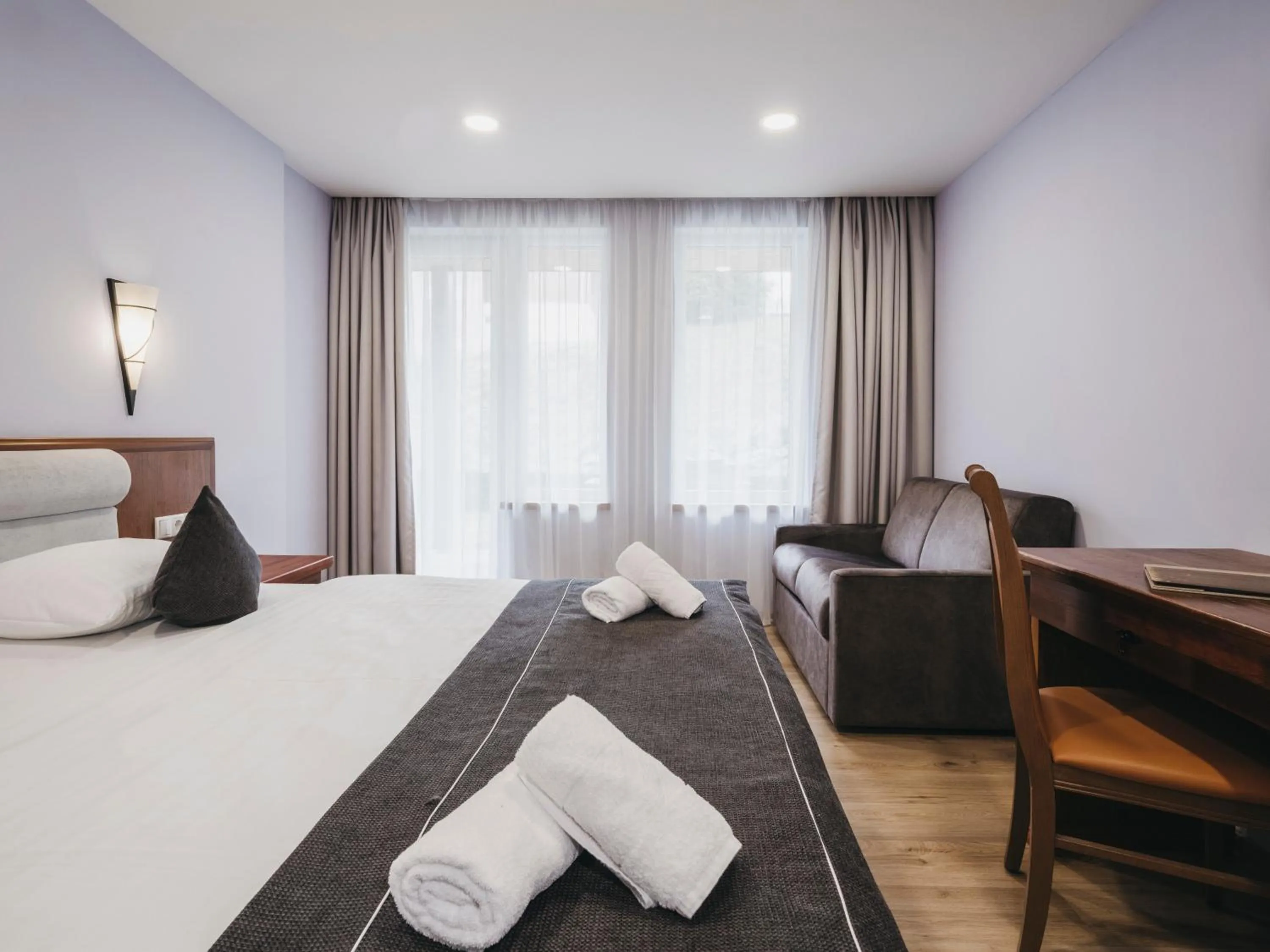 Photo of the whole room in Hotel Victoria by VAYA