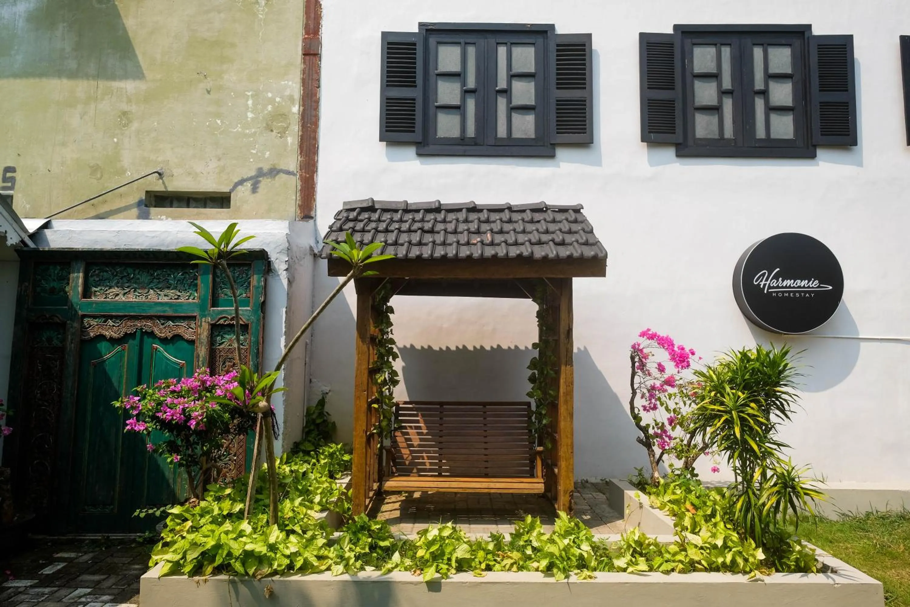 Property building in RedDoorz Plus @ Harmonie Cepu Blora