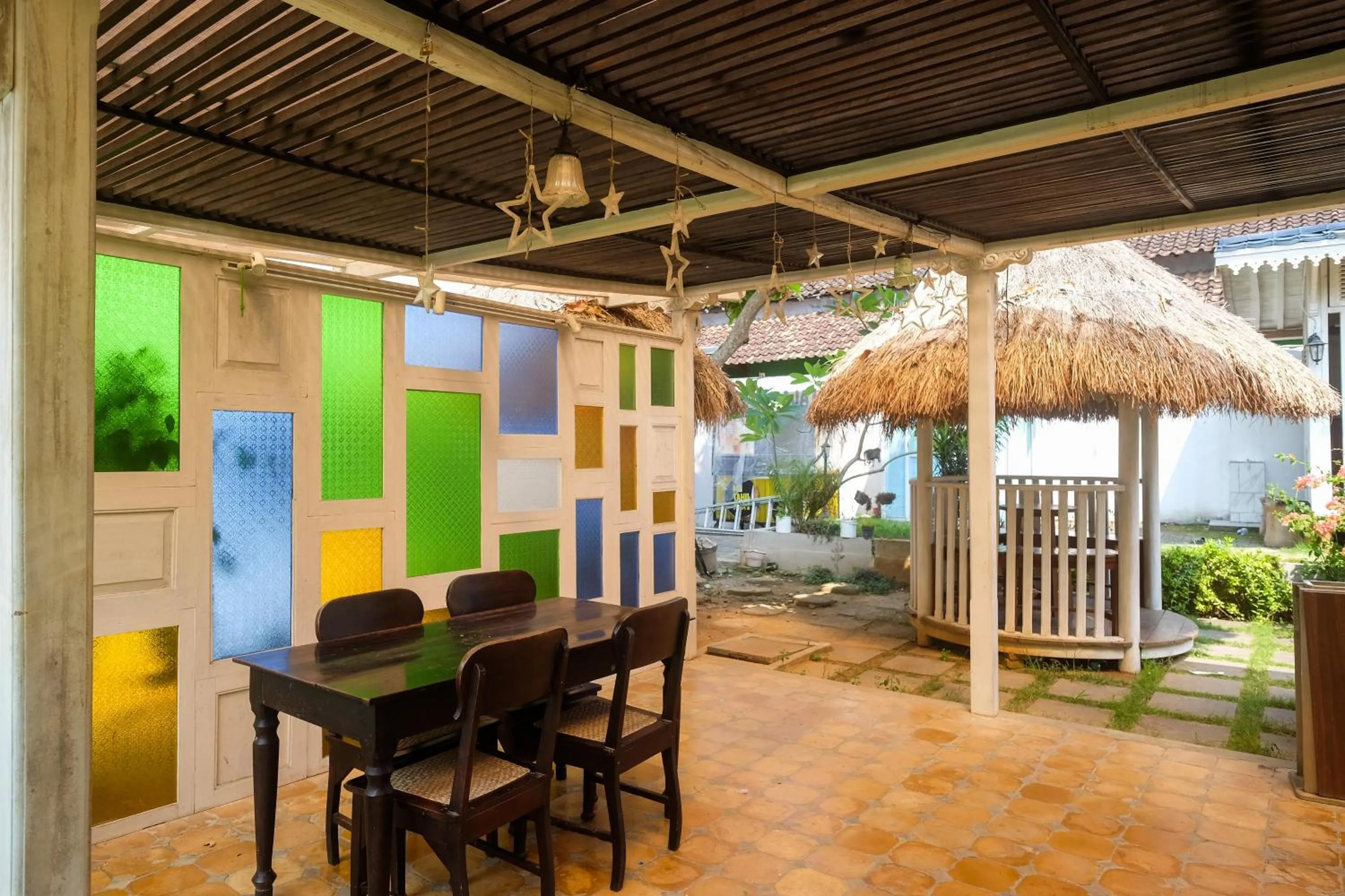 Seating area in RedDoorz Plus @ Harmonie Cepu Blora