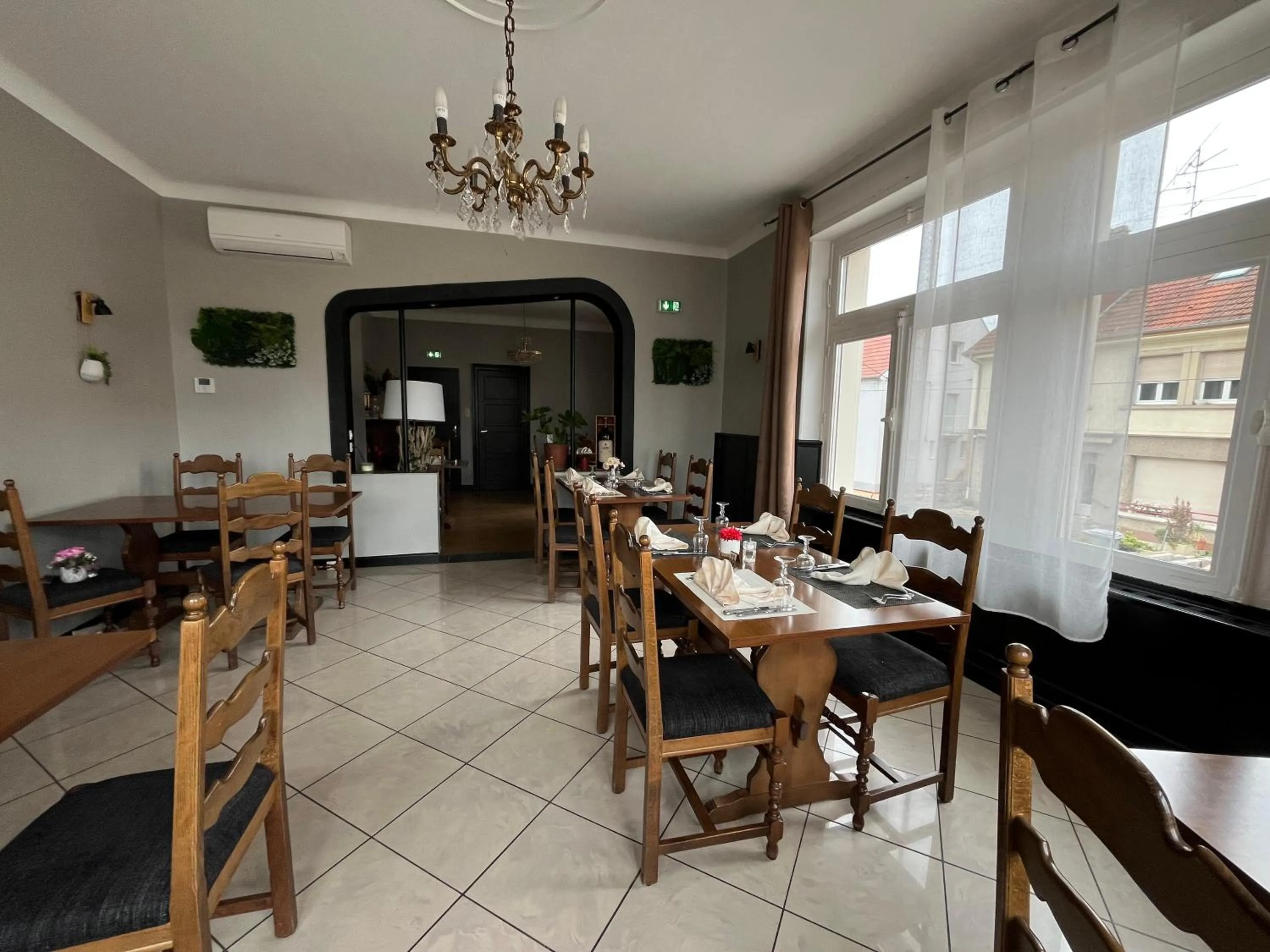 Logis Hôtel & Restaurant - Le Floride