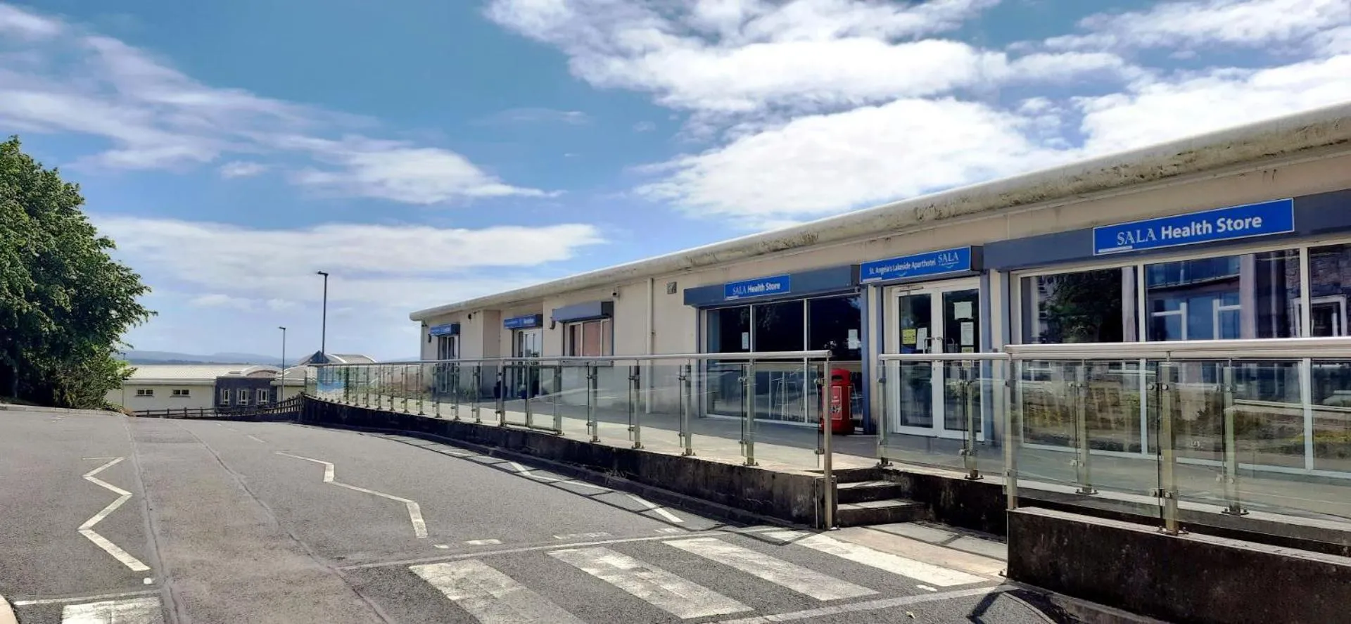 On-site shops in St Angela's Lakeside Aparthotel SALA