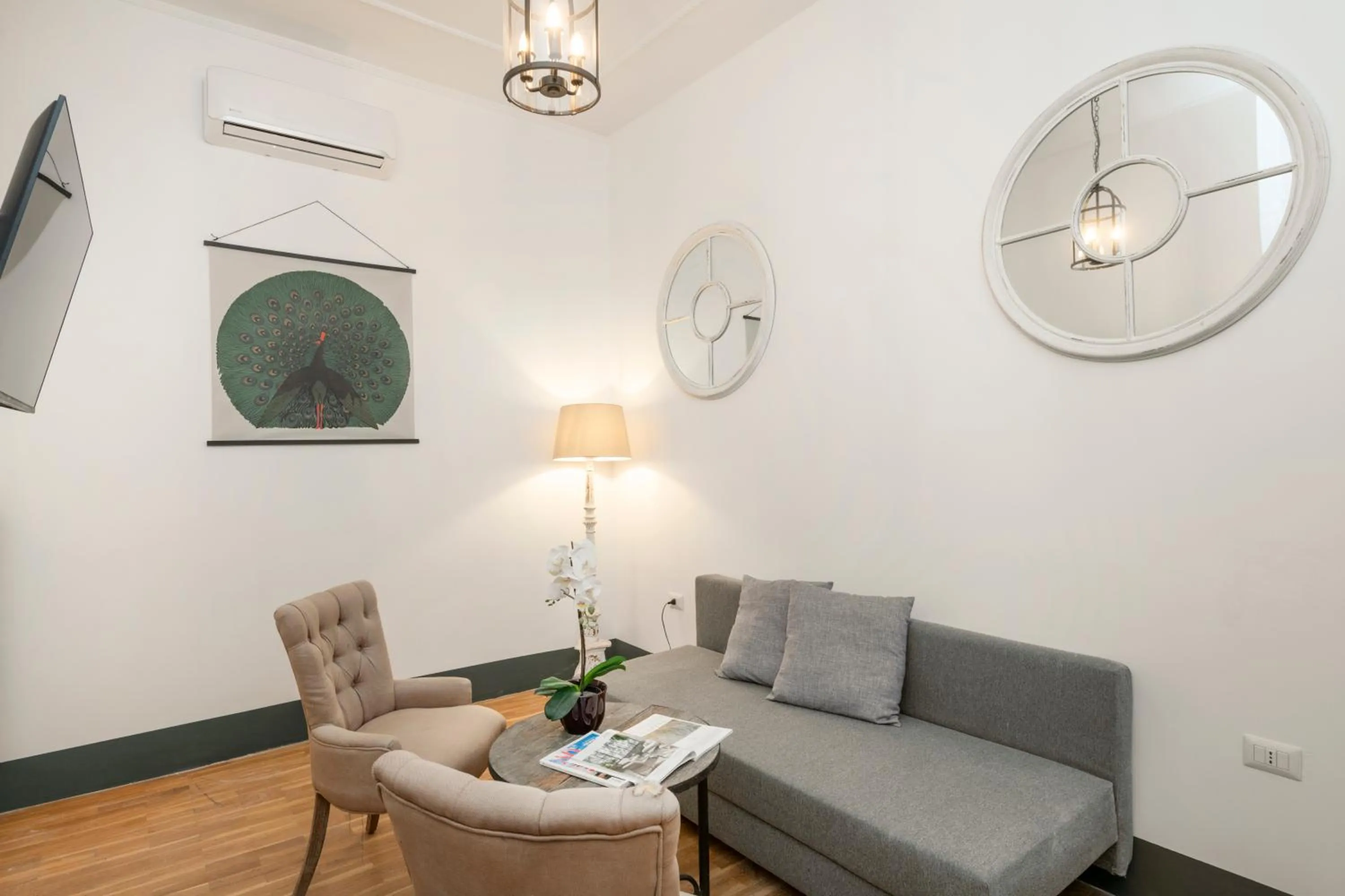 TV and multimedia in Angelina Dimora Contemporanea