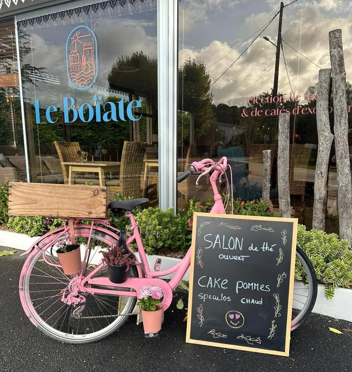 Property building in Hôtel Le Boïate