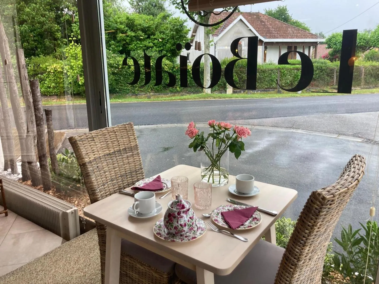 Restaurant/places to eat in Hôtel Le Boïate